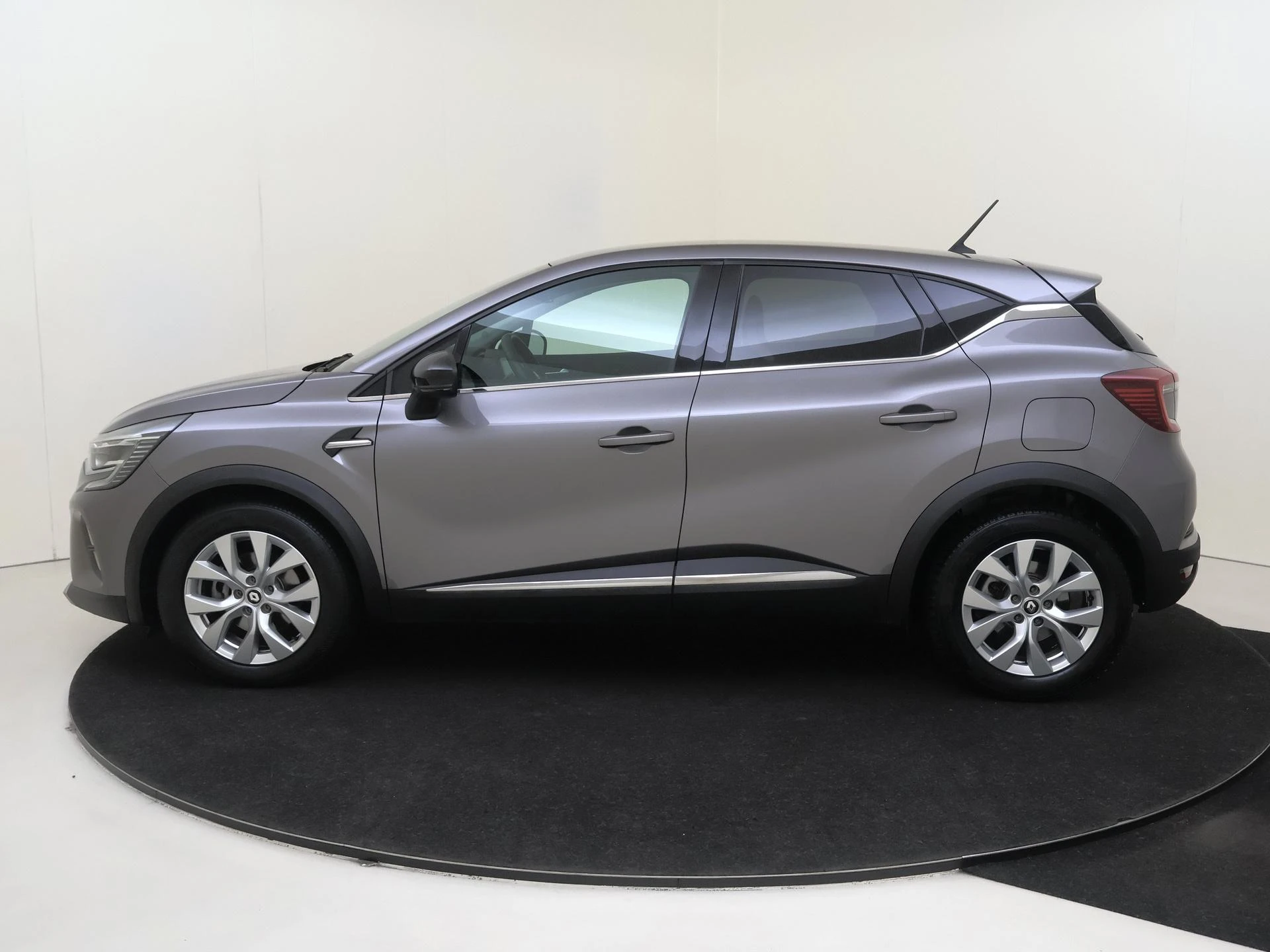 Renault-Captur-image-8