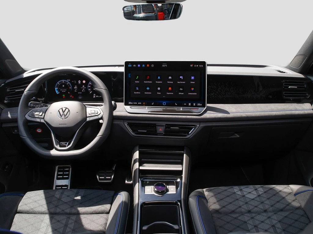Volkswagen Tiguan R-Line 2.0 l TDI 4M. DSG Pano, Standh., AHK VSA