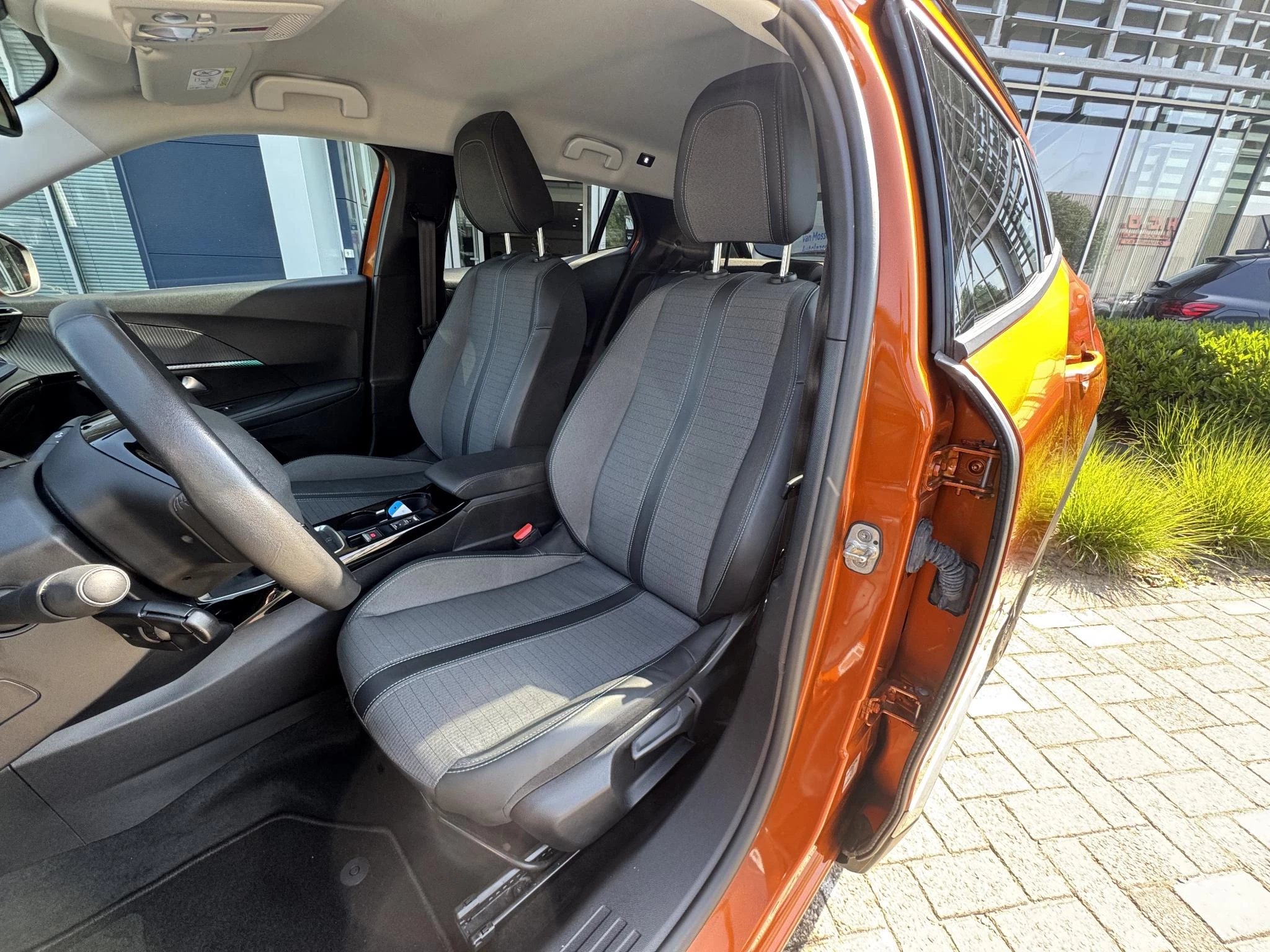 Peugeot-2008-image-16