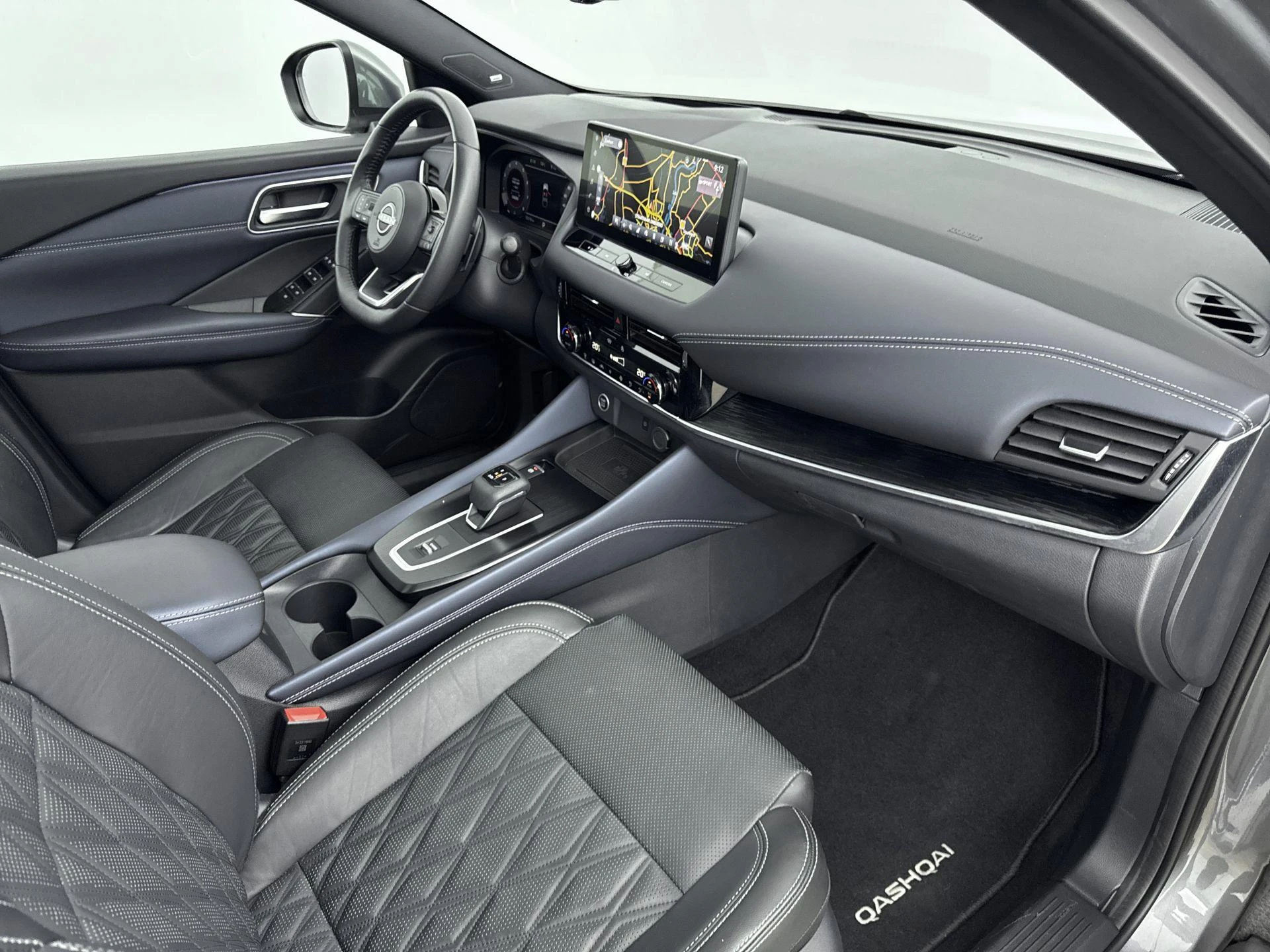 Nissan-QASHQAI-image-17