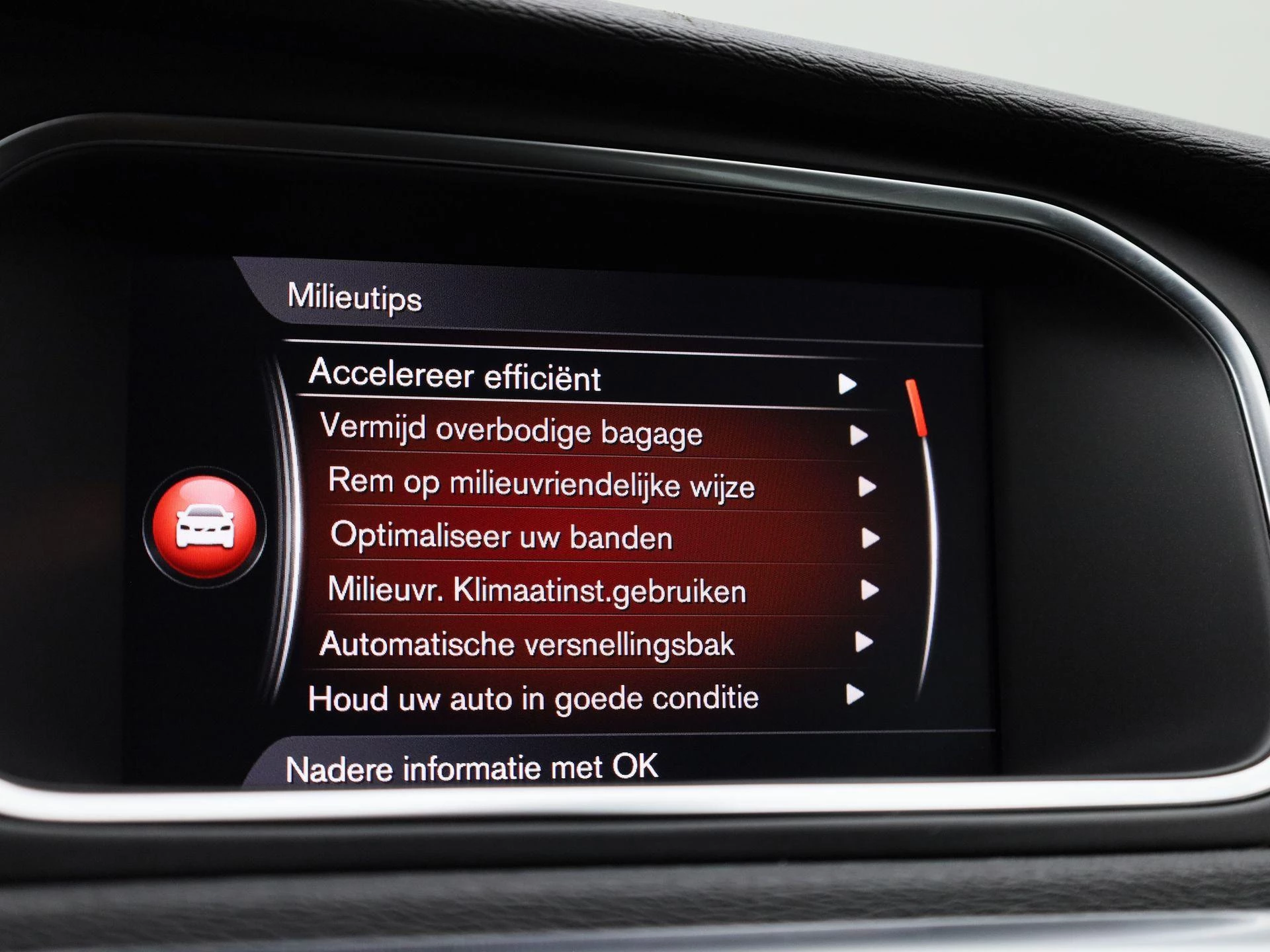 Volvo-V40-image-29