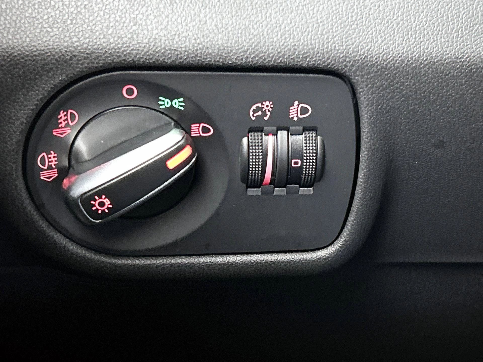 Audi-A1 Sportback-image-24