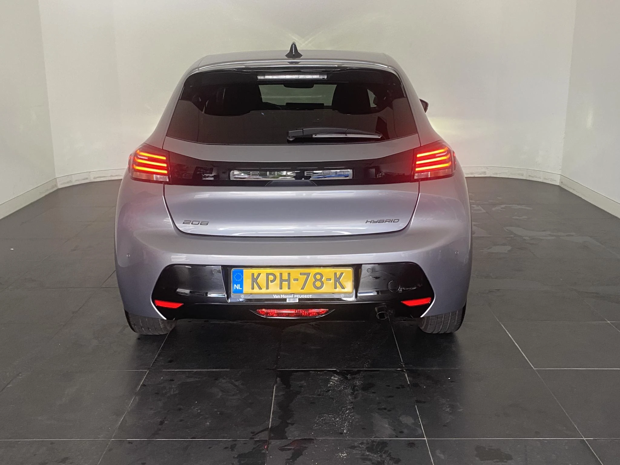 Peugeot-208-image-3