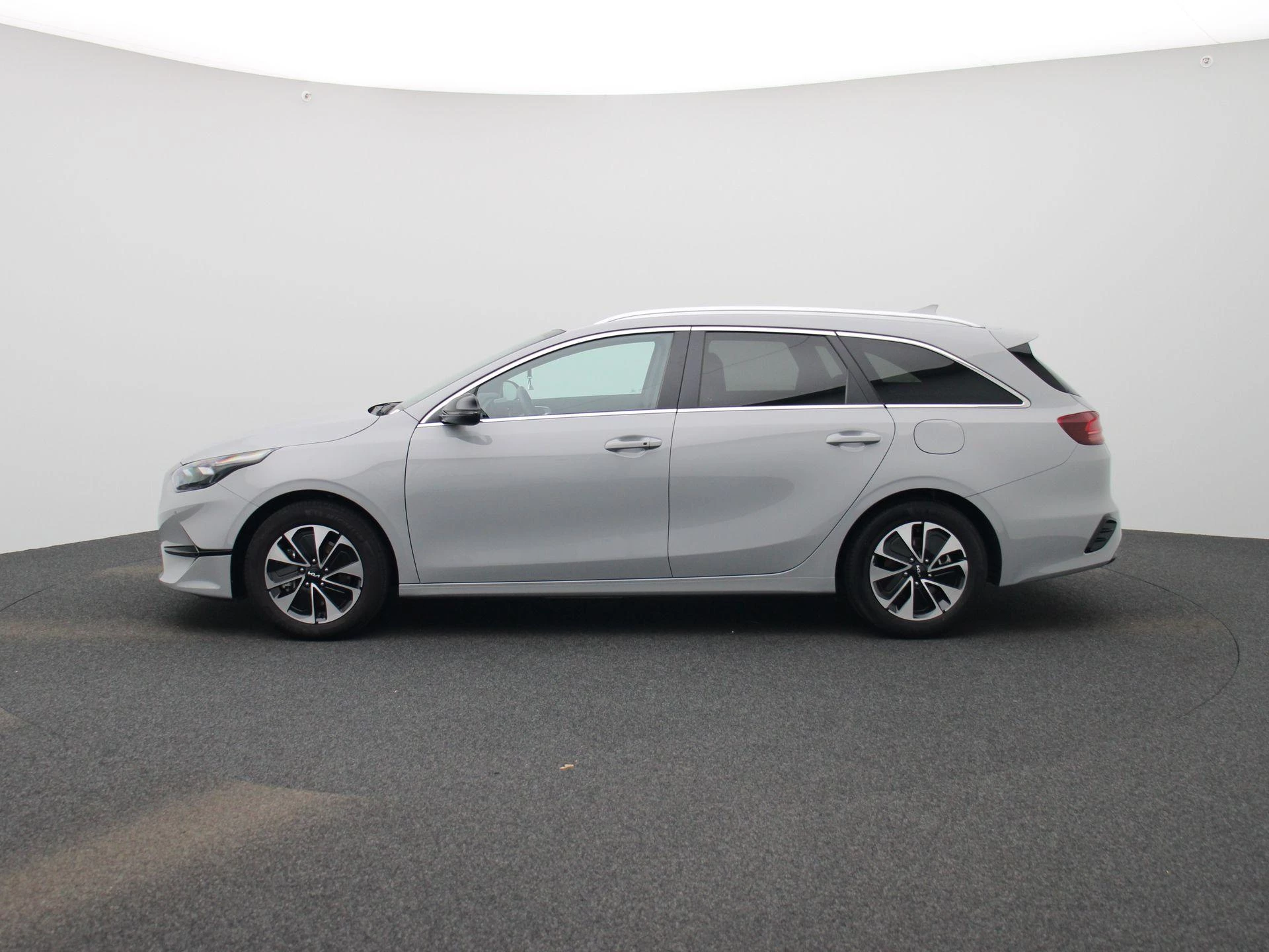 Kia-Ceed Sportswagon-image-5