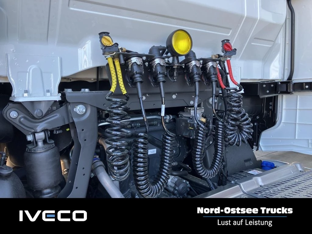 Iveco S-Way AS 440 S 58 T/FP Sattel AHK AUT Bel.Sitz