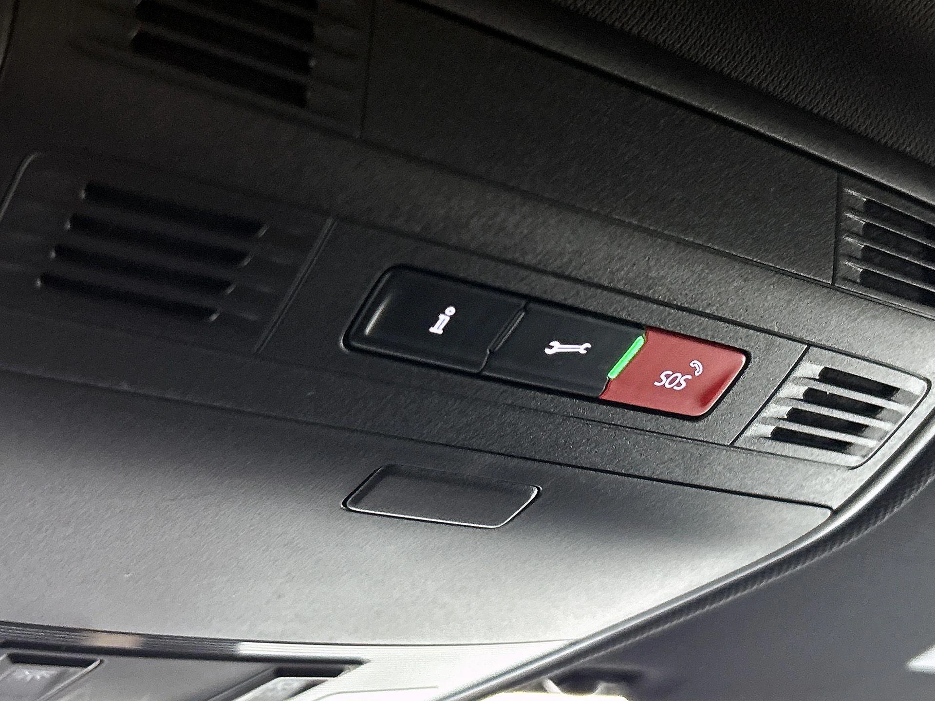 Volkswagen-Polo-image-14