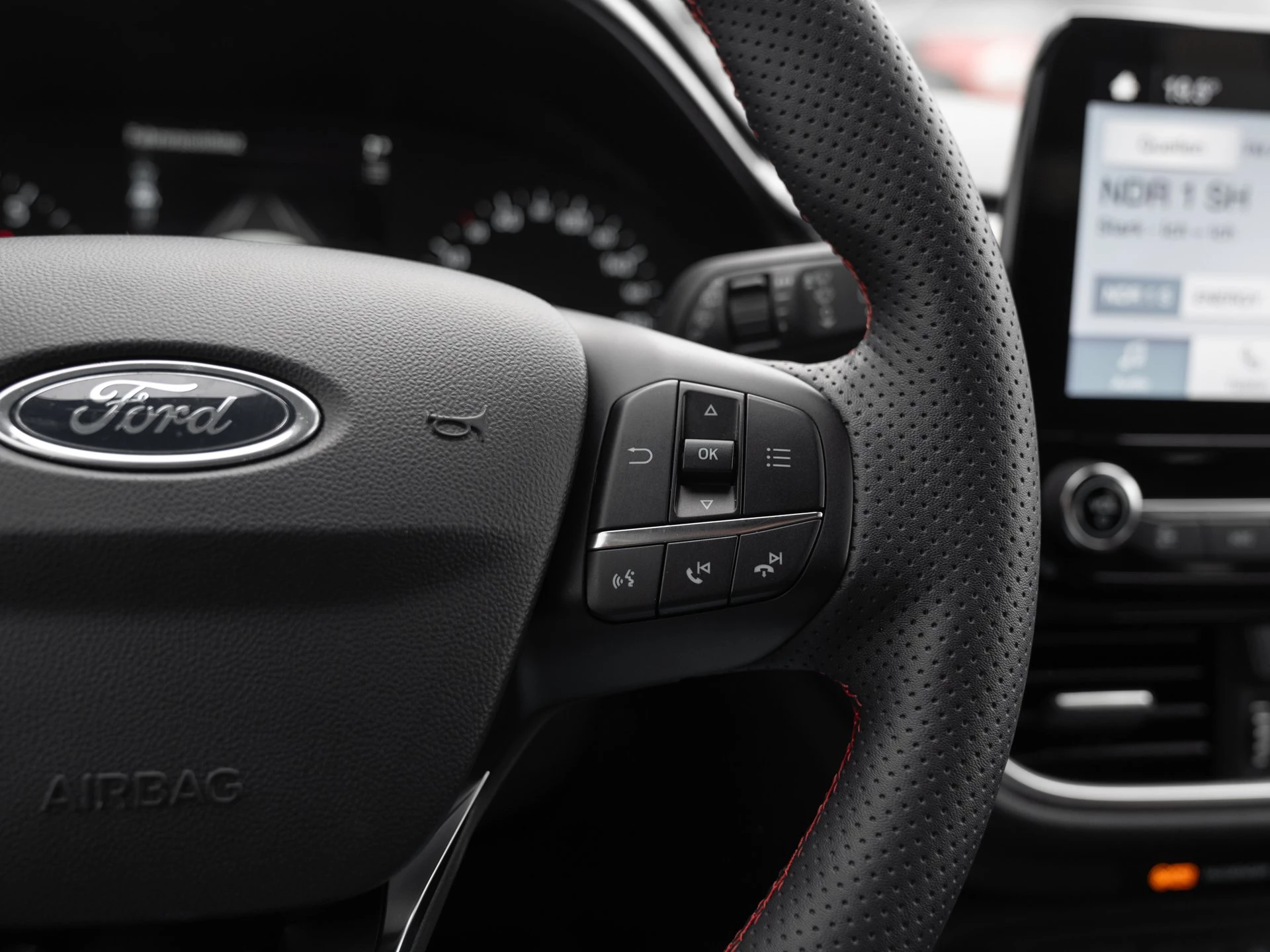 Ford Fiesta ST-Line 1.0 EB LED | ACC | GJR | RFK | SHZ | PDC | LMF | Klima | BT