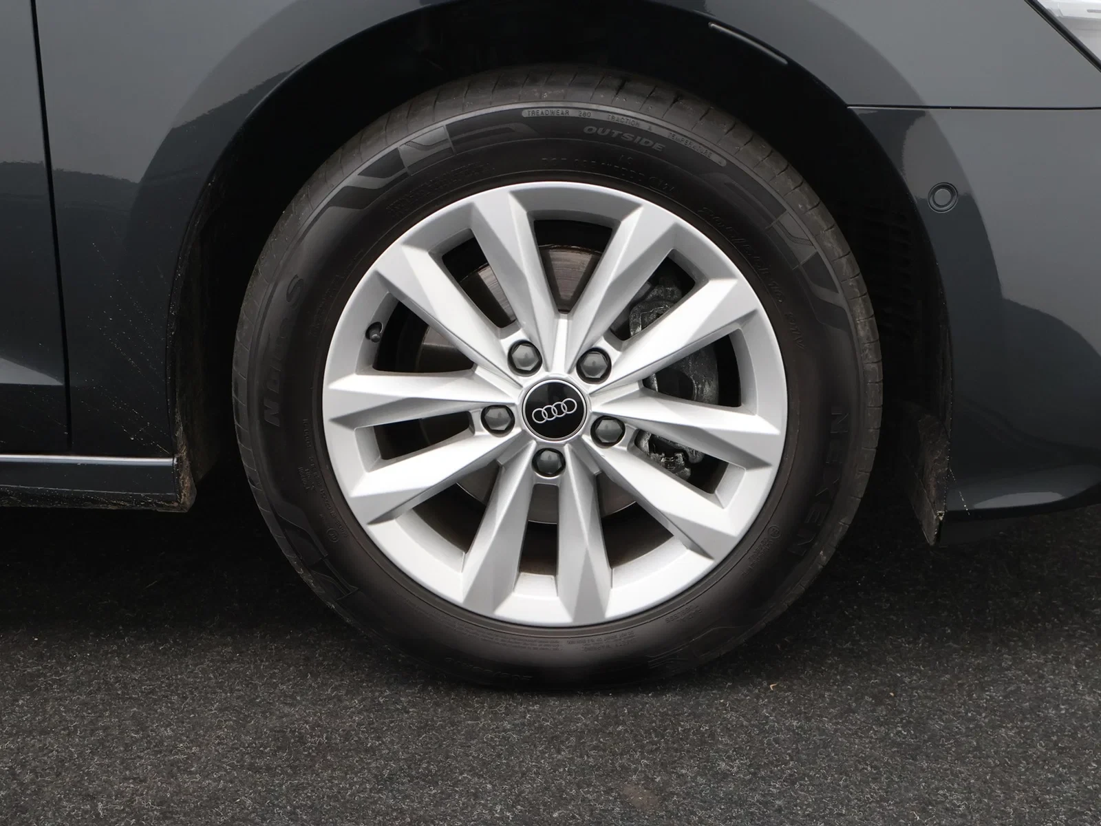 Audi A3 Sportback Audi A3 Sportback 30TFSI 116PK *AUTOMAAT*LEDER*NAVI*APP-CONNECT*ACC*LANE-ASSIST*...*