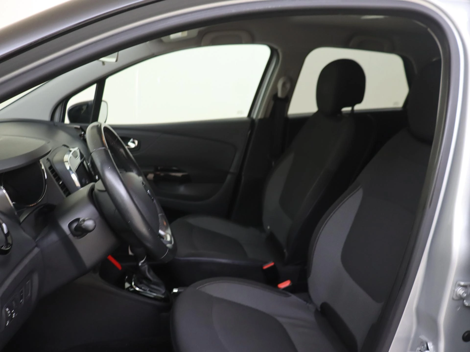 Renault-Captur-image-10