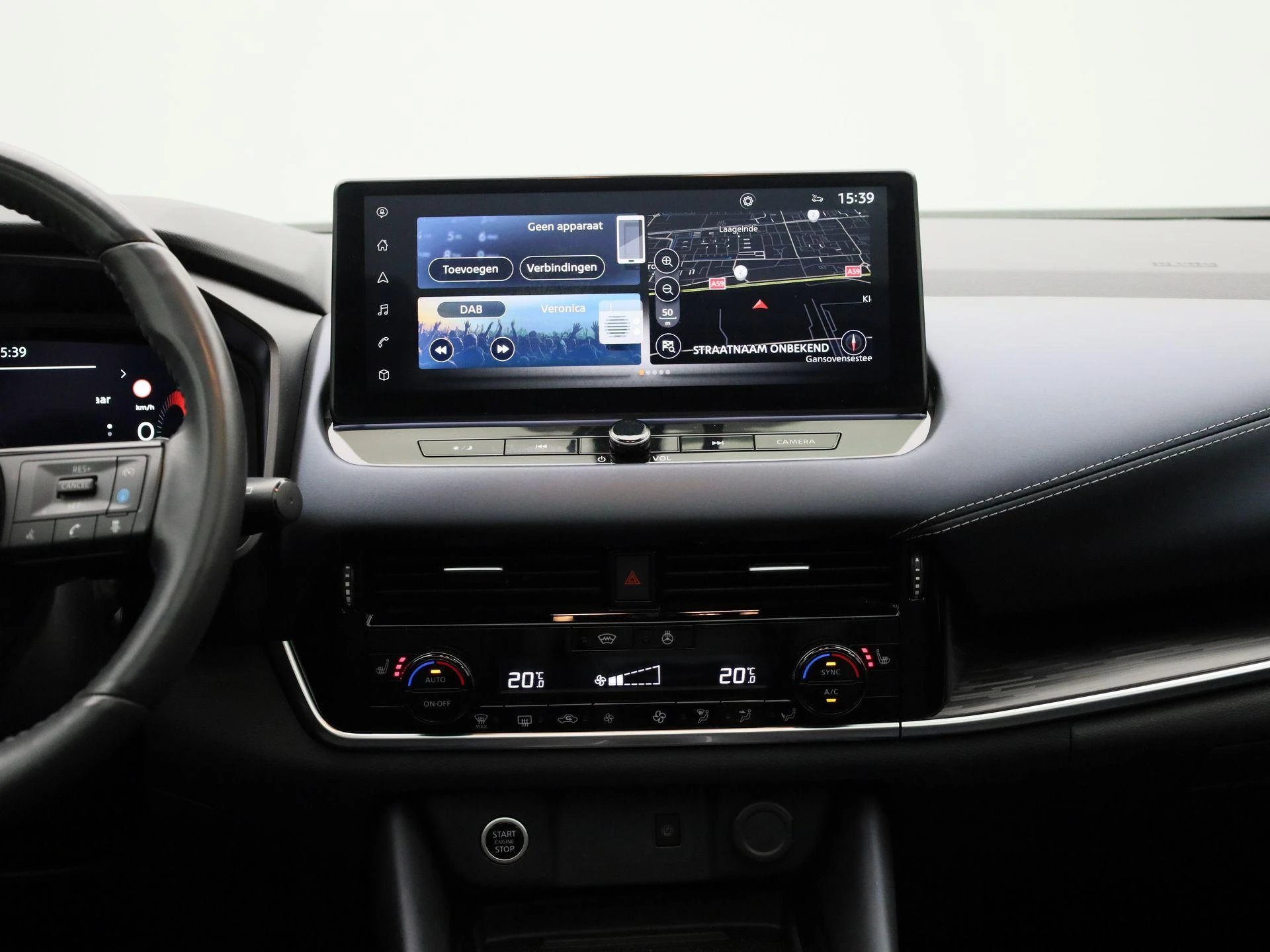 Nissan-QASHQAI-image-8