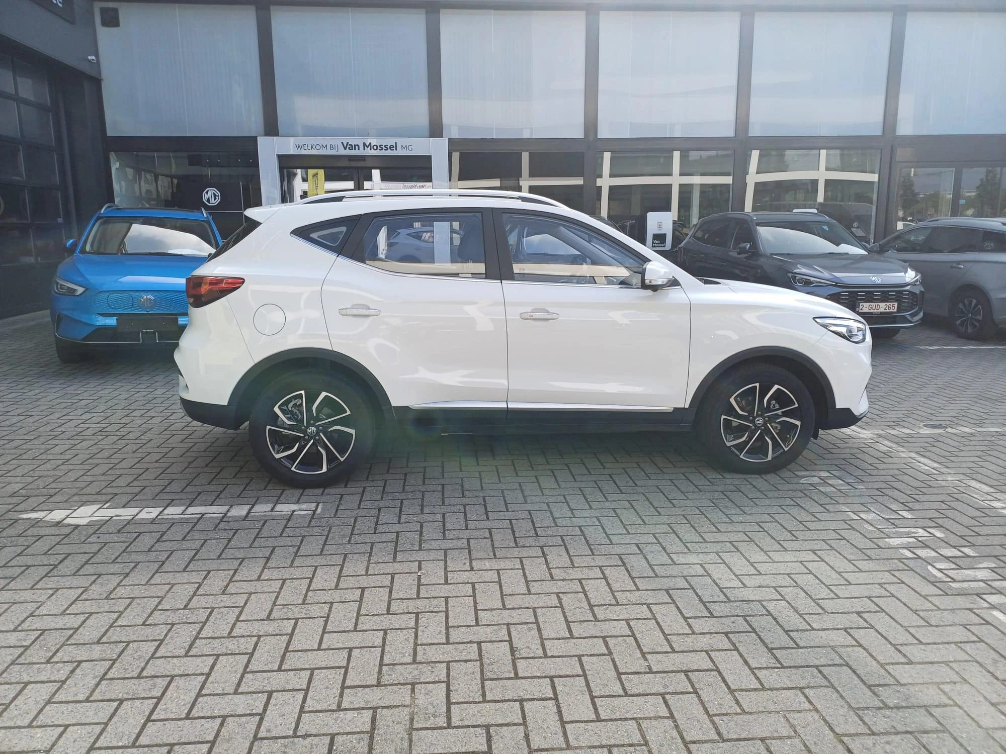 MG-ZS-image-10