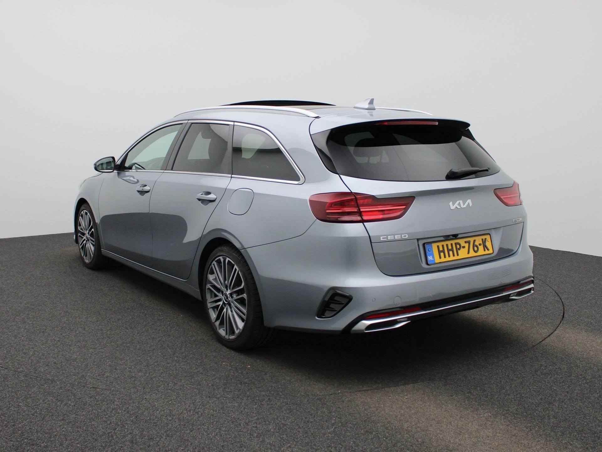 Kia-Ceed Sportswagon-image-3