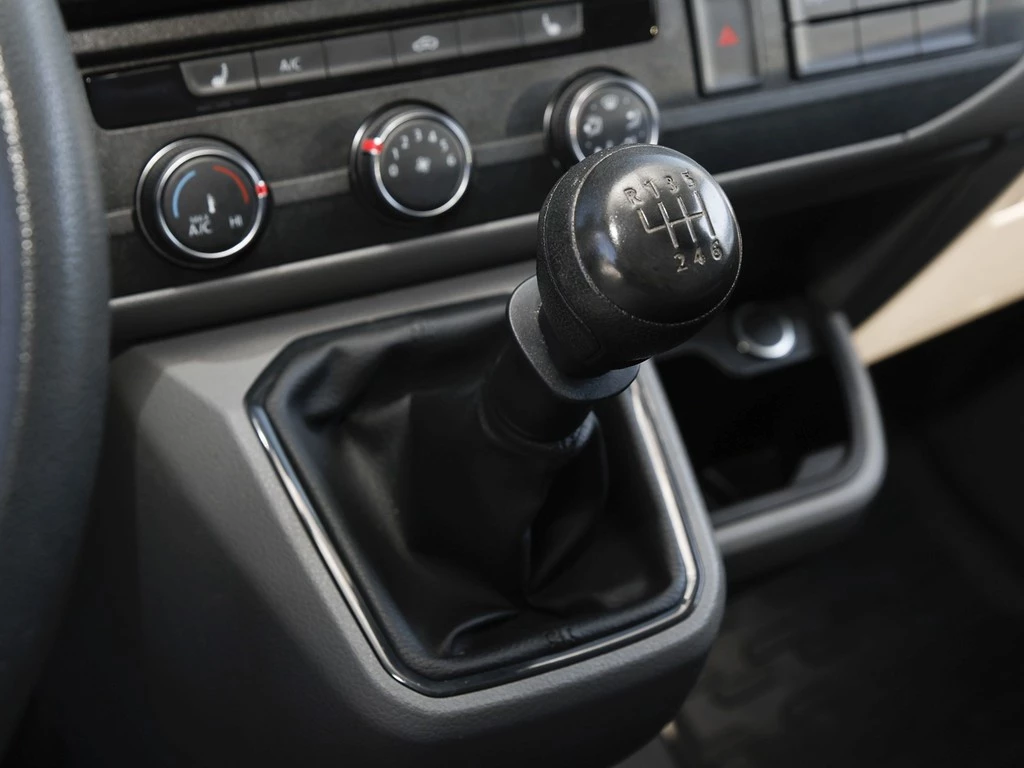Volkswagen Transporter T6.1 Kasten 2.0 TDI Klima/SHZ/RFK