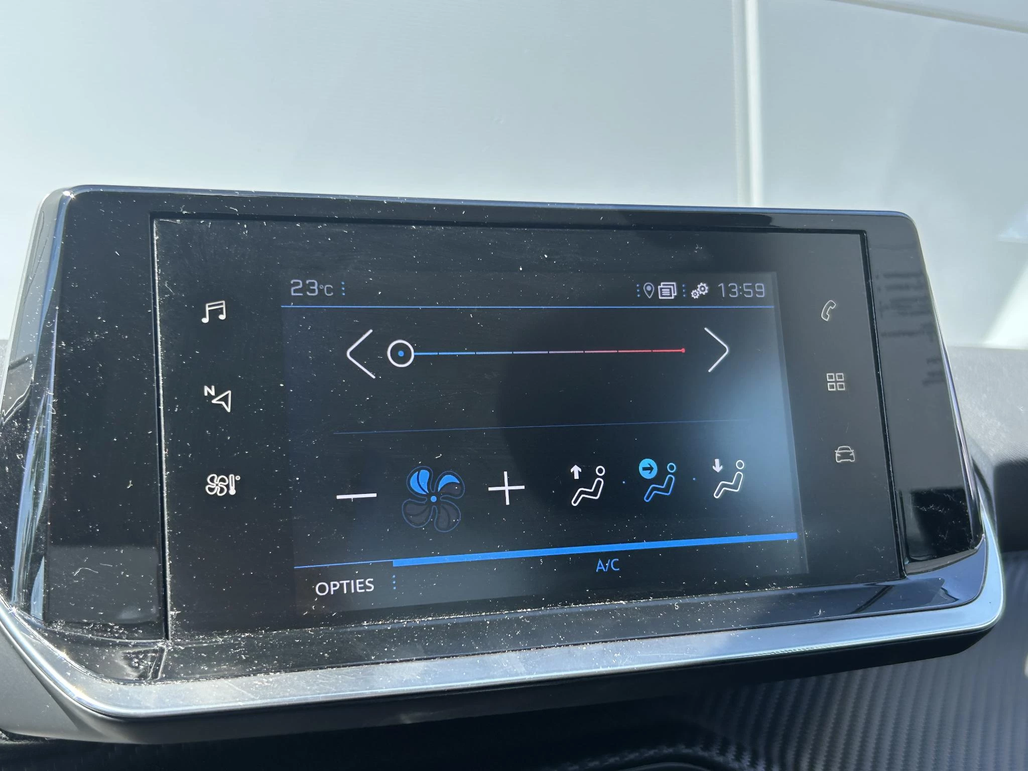 Peugeot-2008-image-11