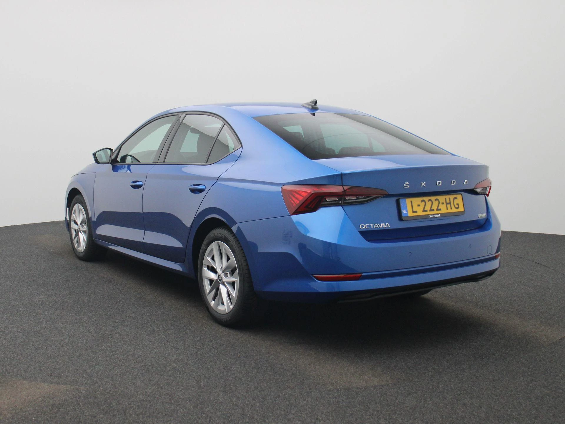 Škoda Octavia 1.0 e-TSI Business Edition