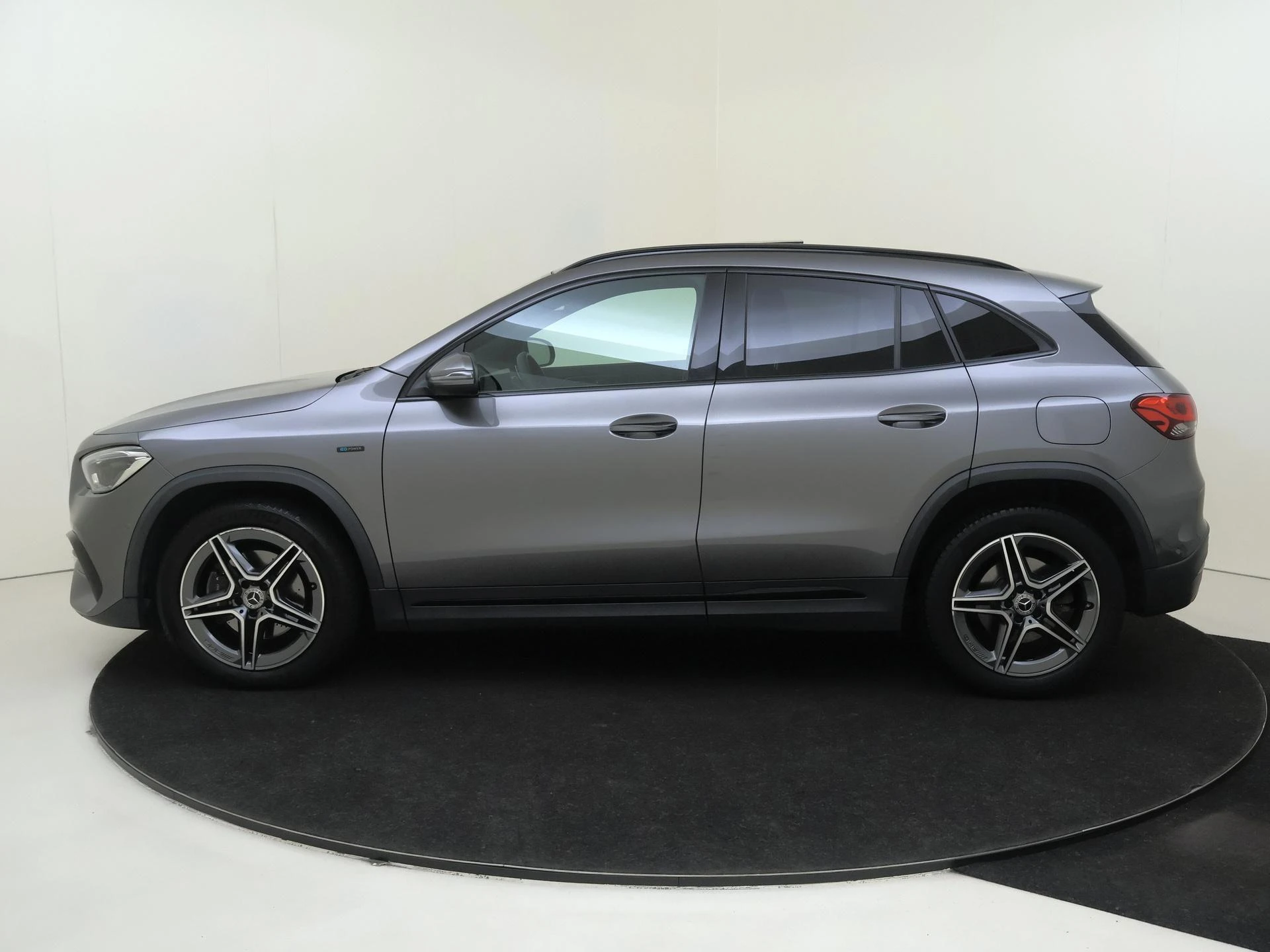 Mercedes-Benz GLA 250 e Business Solution AMG Limited