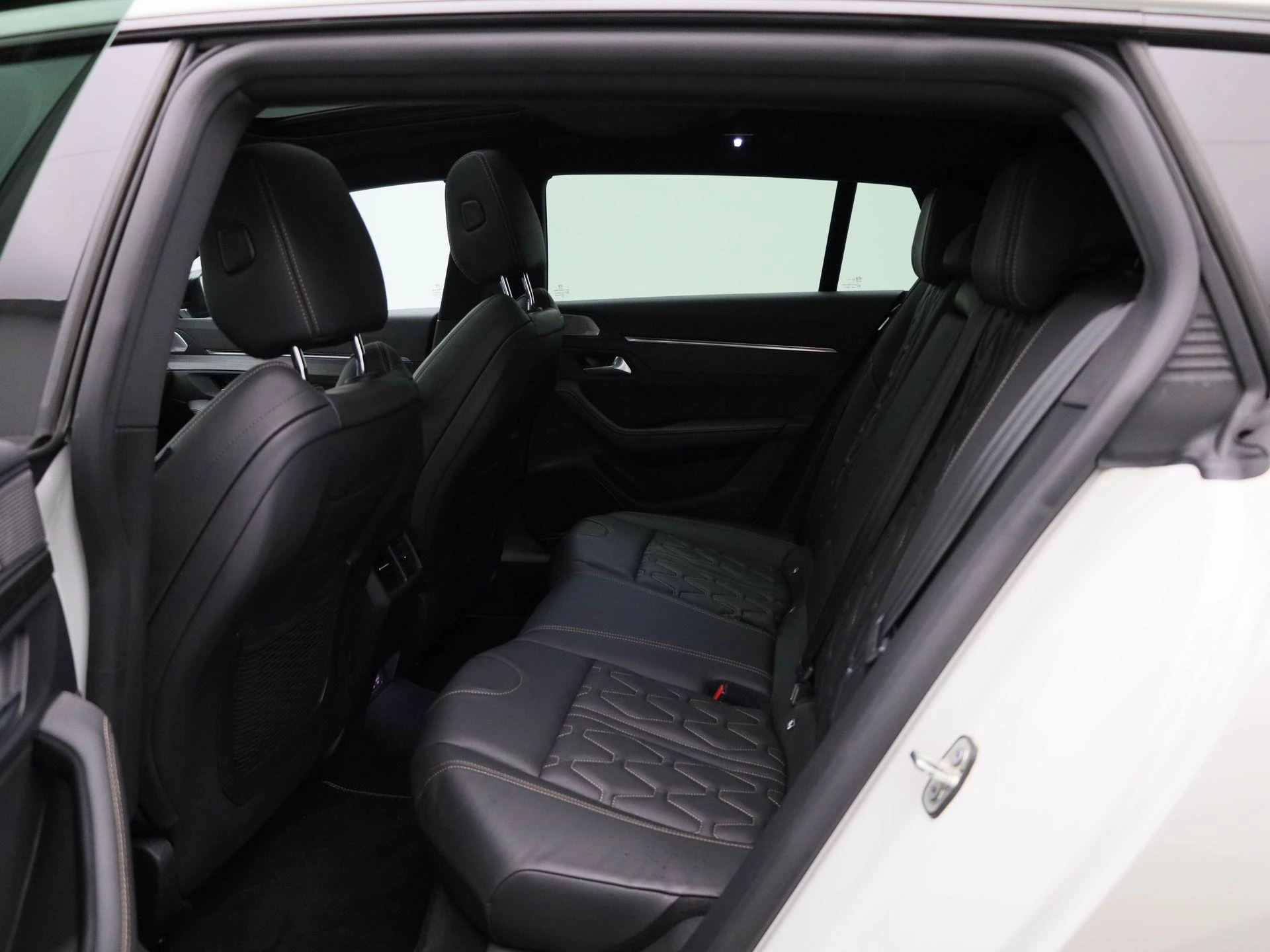 Peugeot-508-image-9