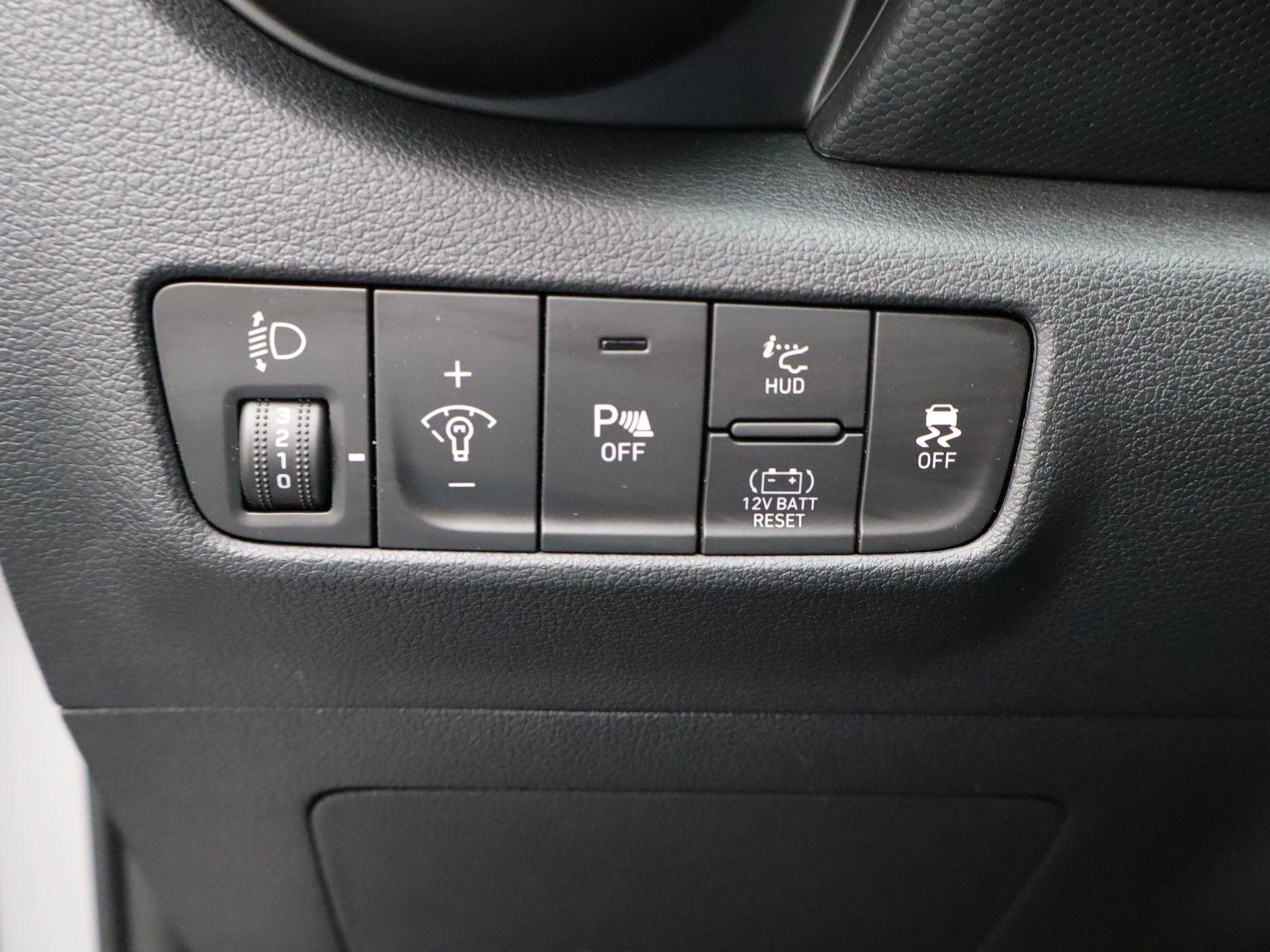 Hyundai-Kona-image-27