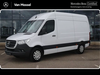Mercedes-Benz-Sprinter-image-0