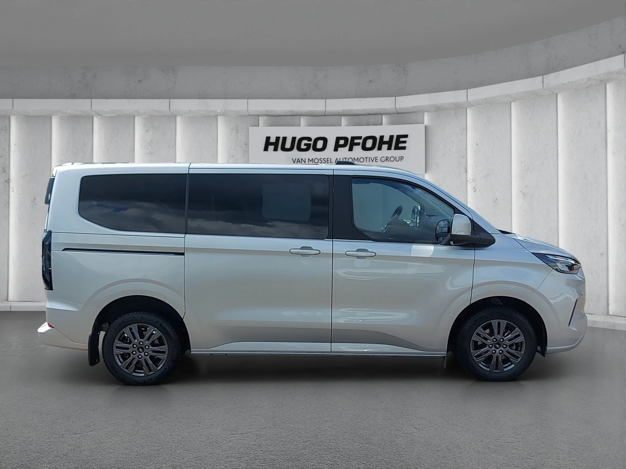 Ford-Tourneo Custom-image-5