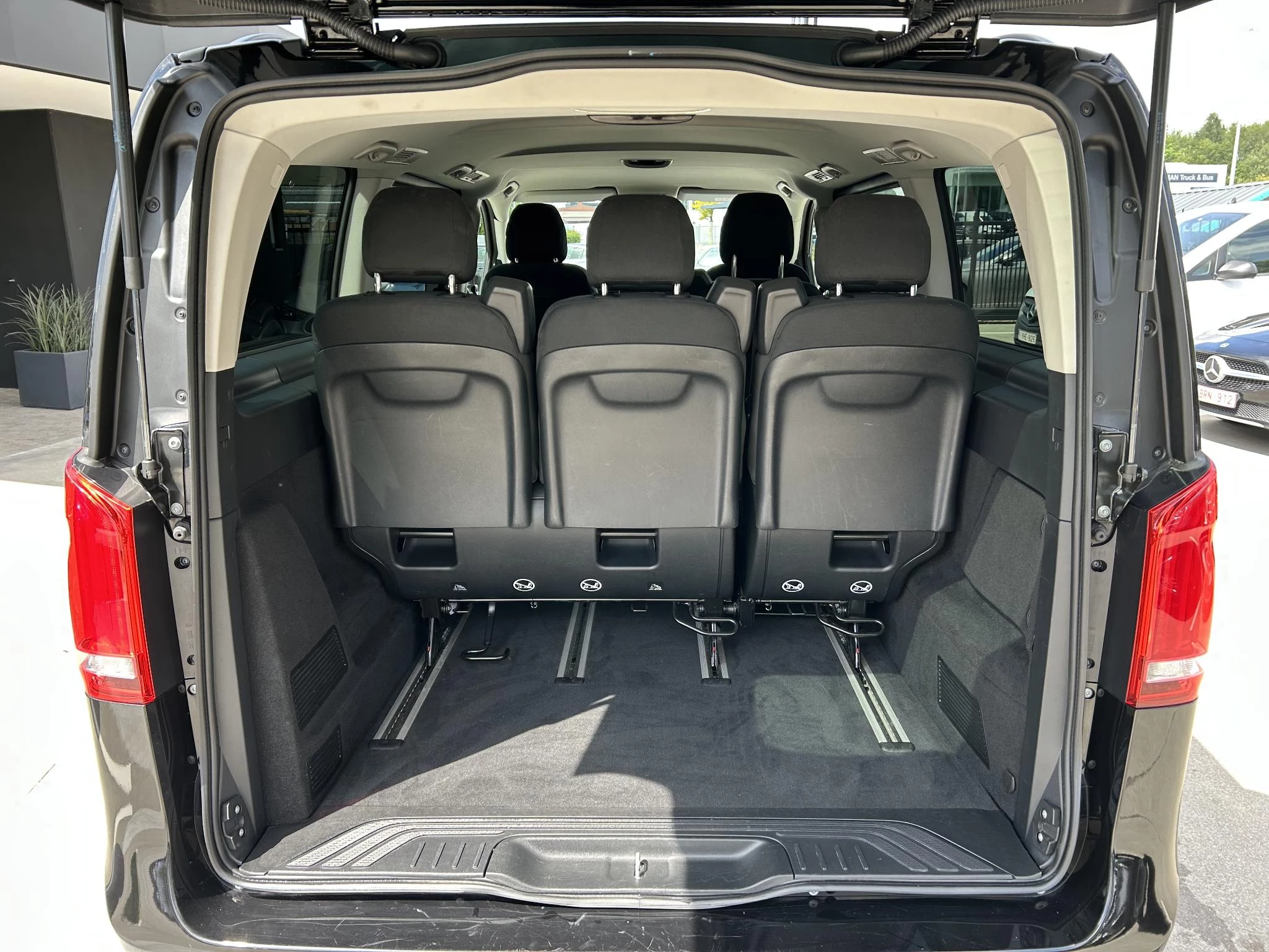 Mercedes-Benz V-Klasse 250D L2 NAVIGATIE PLUS+TREKHAAK+CAMERA