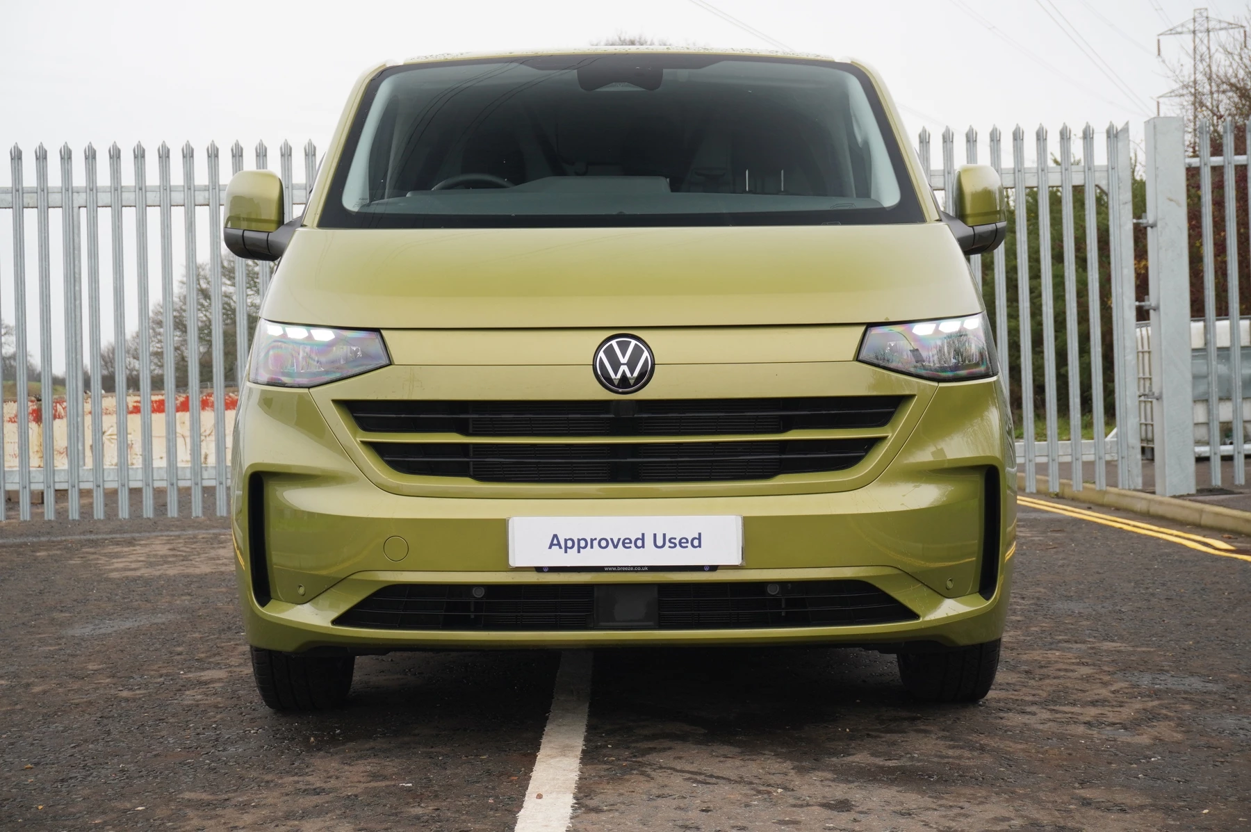 Volkswagen-Transporter-image-6