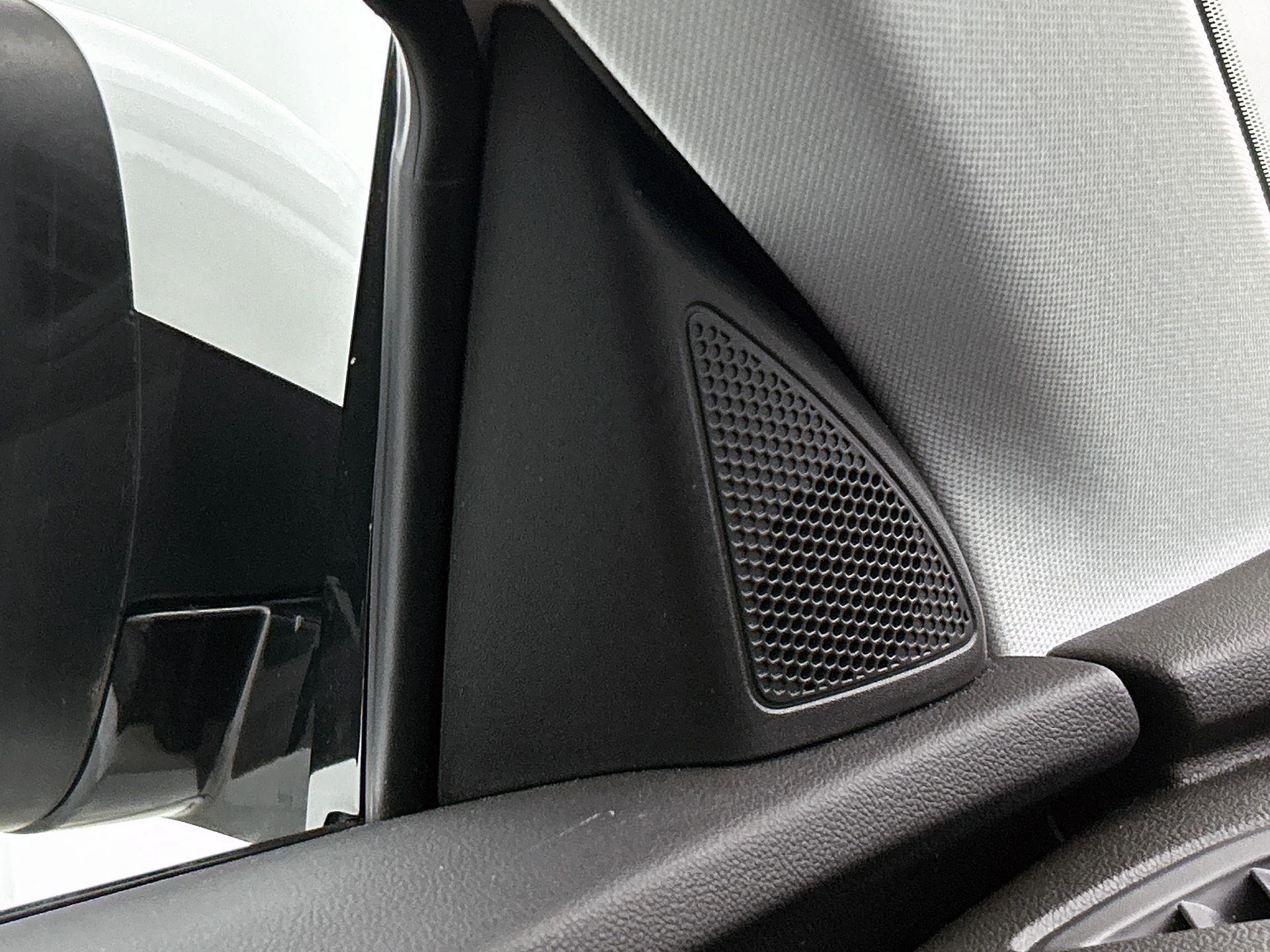 Opel-Grandland X-image-12
