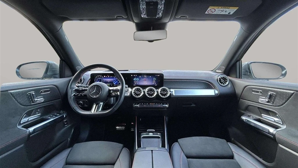 Mercedes-Benz-EQB-image-19