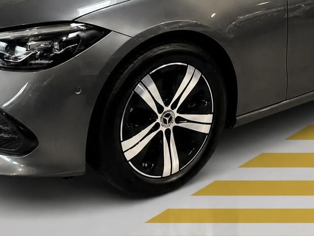 Mercedes-Benz-C-Klasse 200 d-image-5