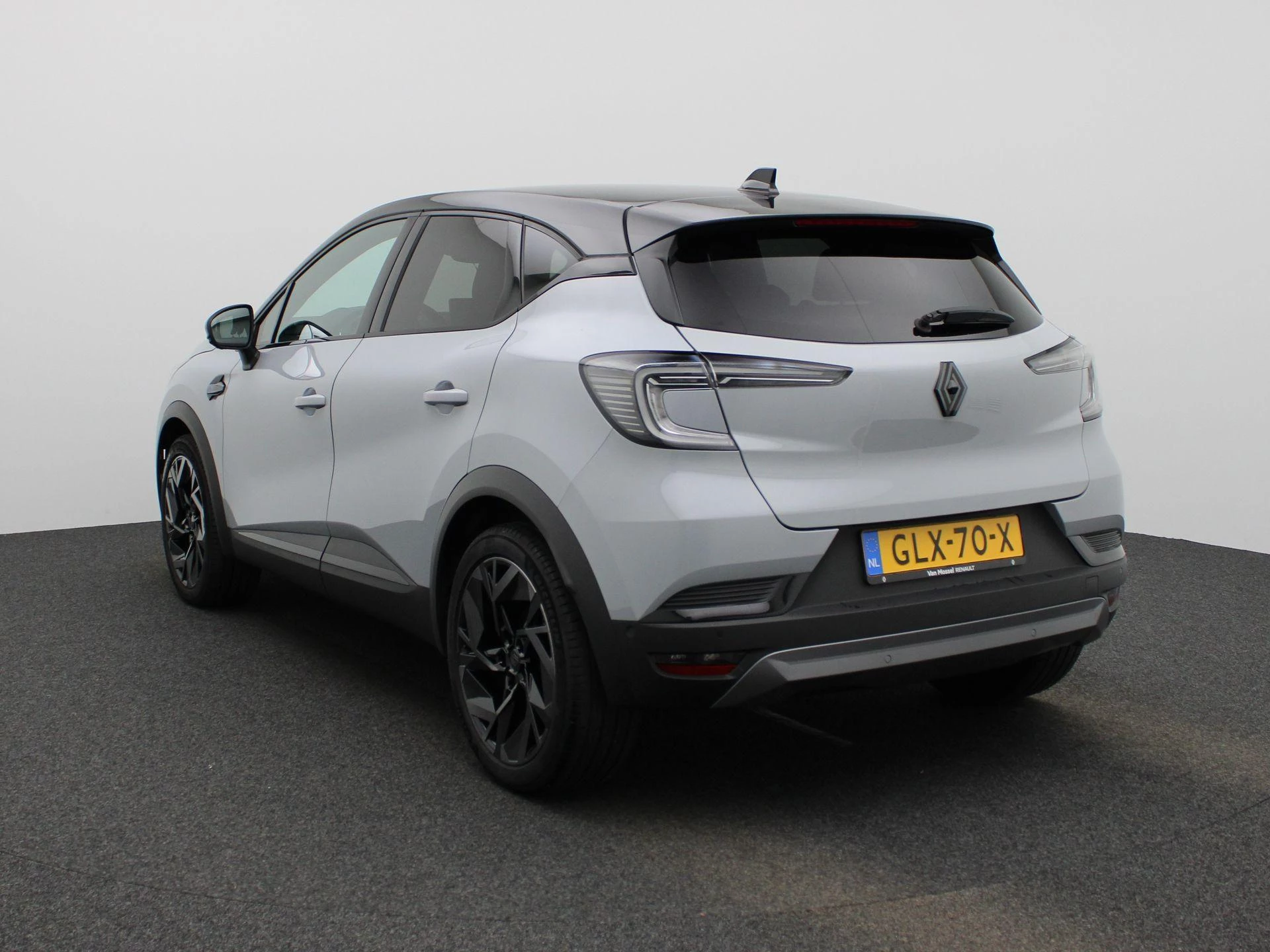 Renault-Captur-image-1