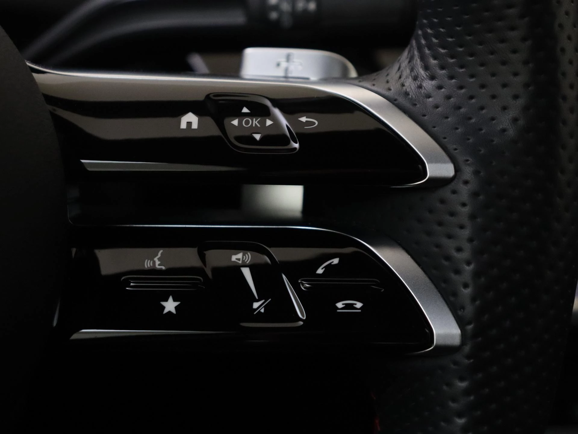 Mercedes-Benz-A-Klasse-image-13