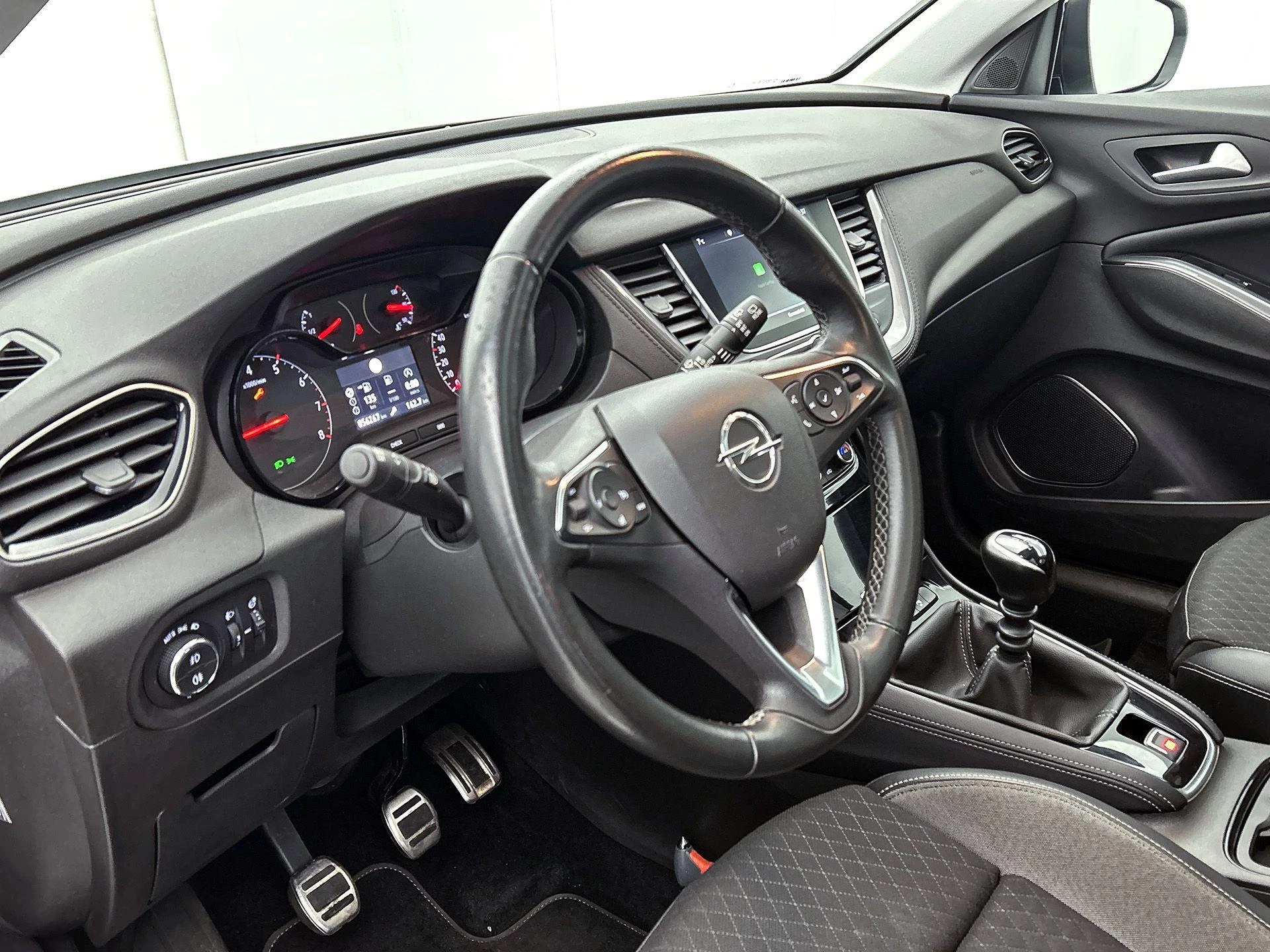 Opel-Grandland X-image-25