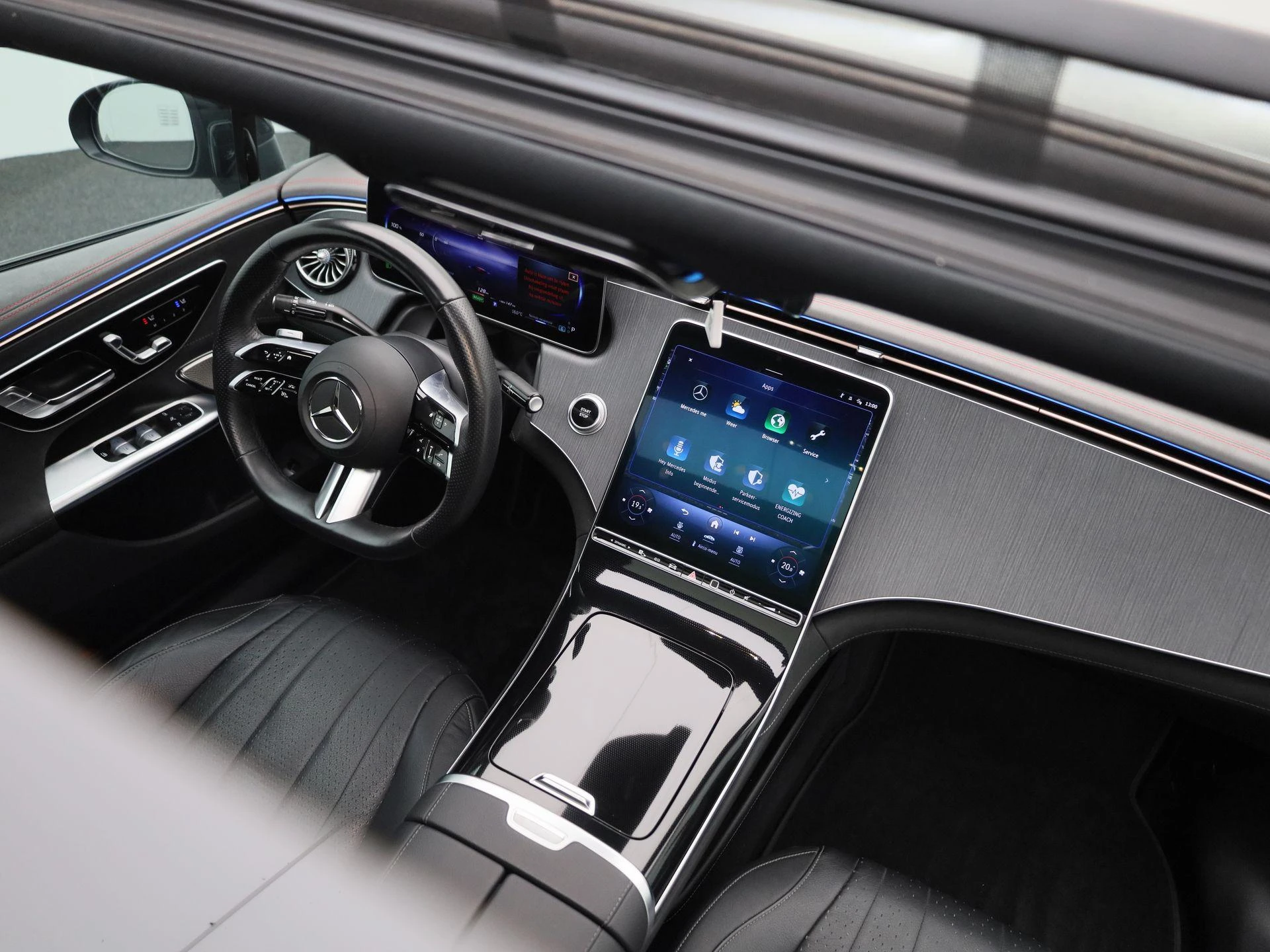 Mercedes-Benz-EQE-image-41