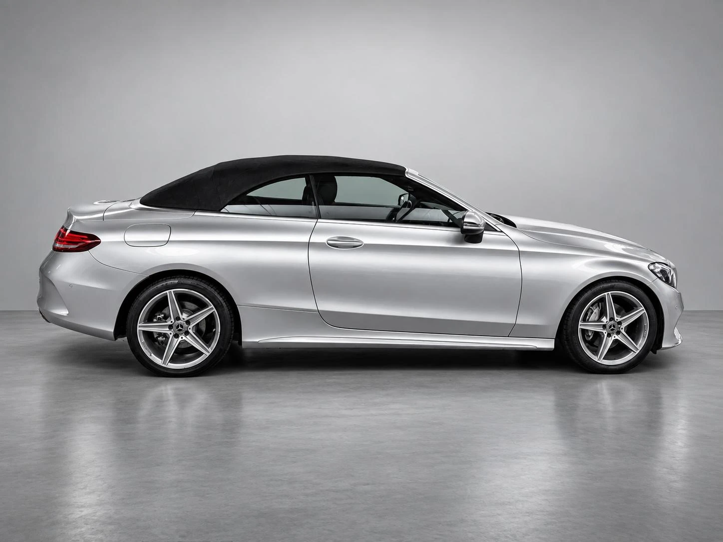 Mercedes-Benz-C-Klasse-image-4