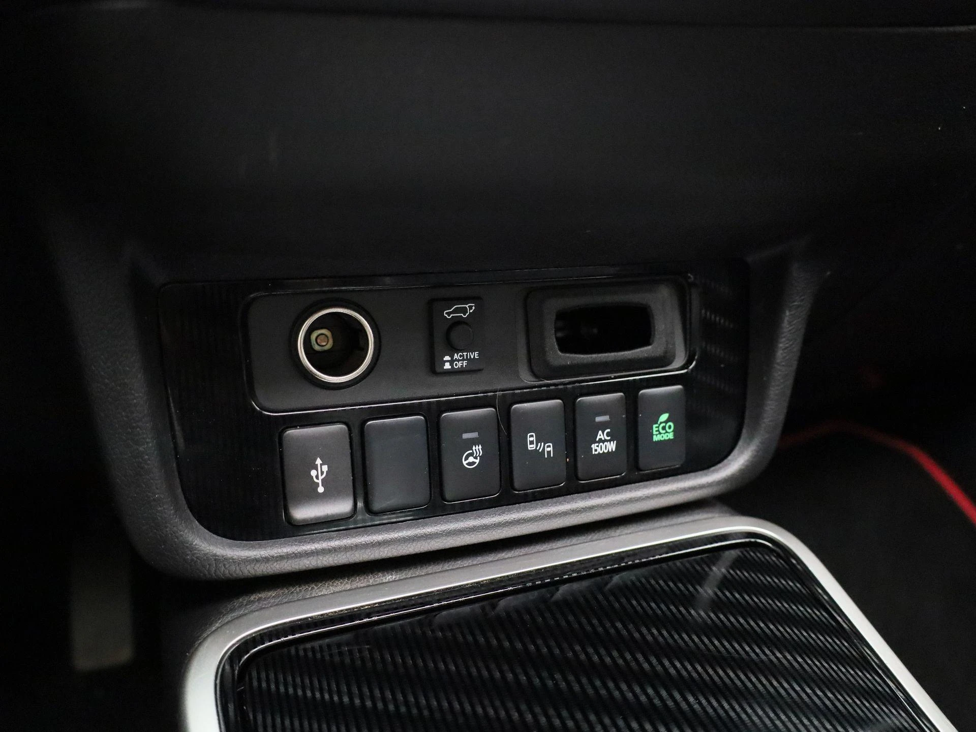 Mitsubishi-Outlander-image-29