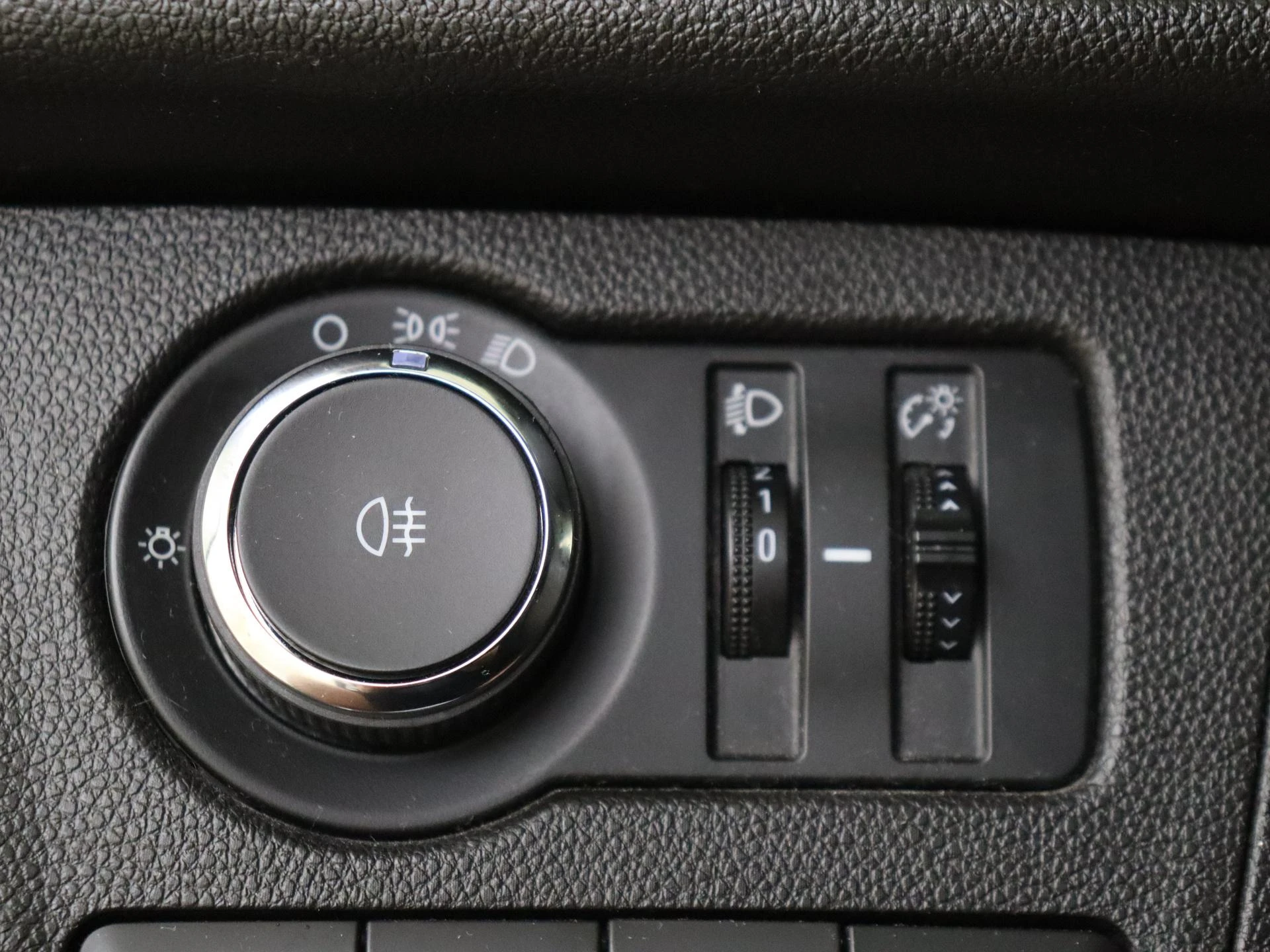 Opel-KARL-image-19