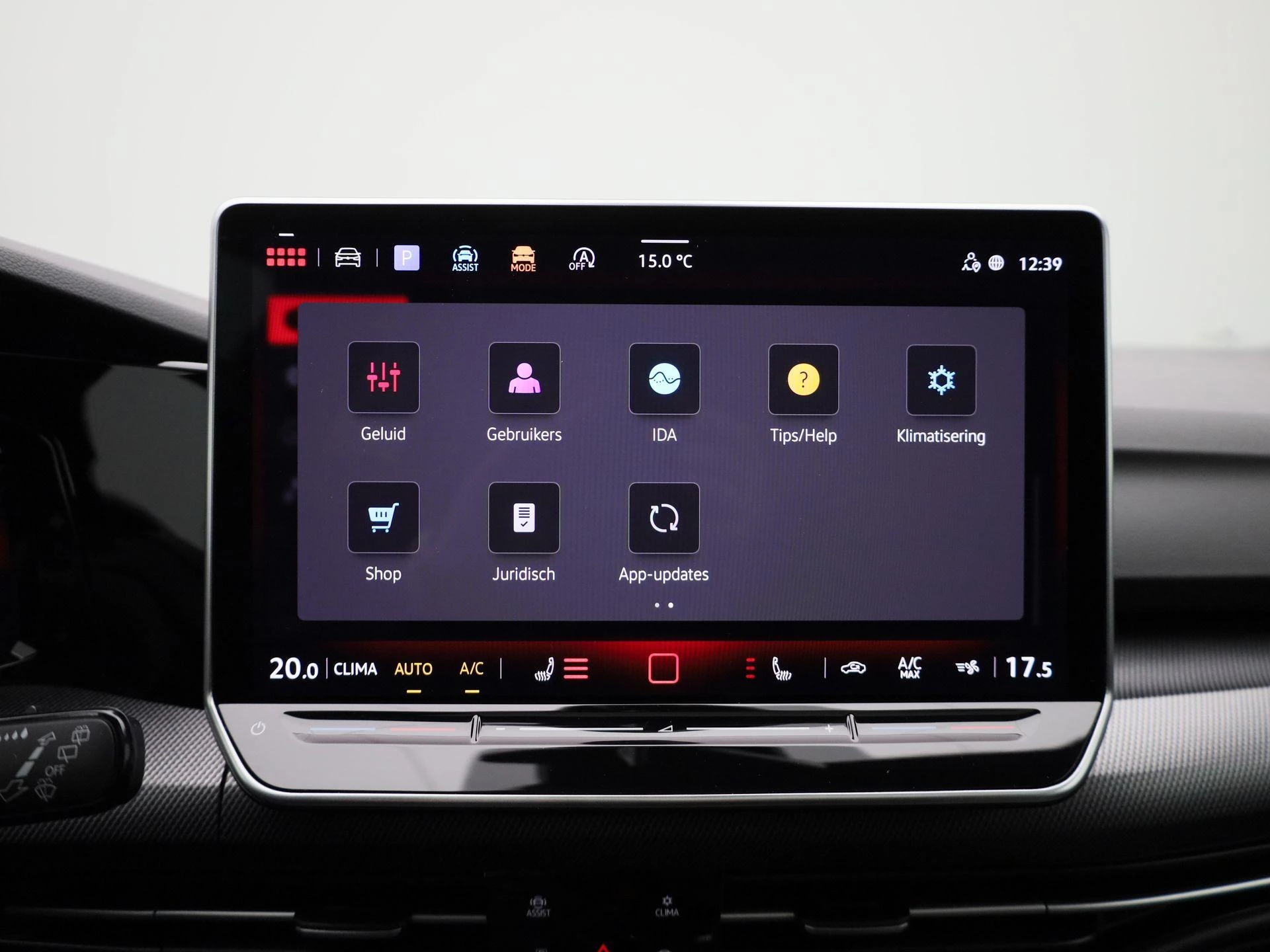 Volkswagen-Golf-image-30