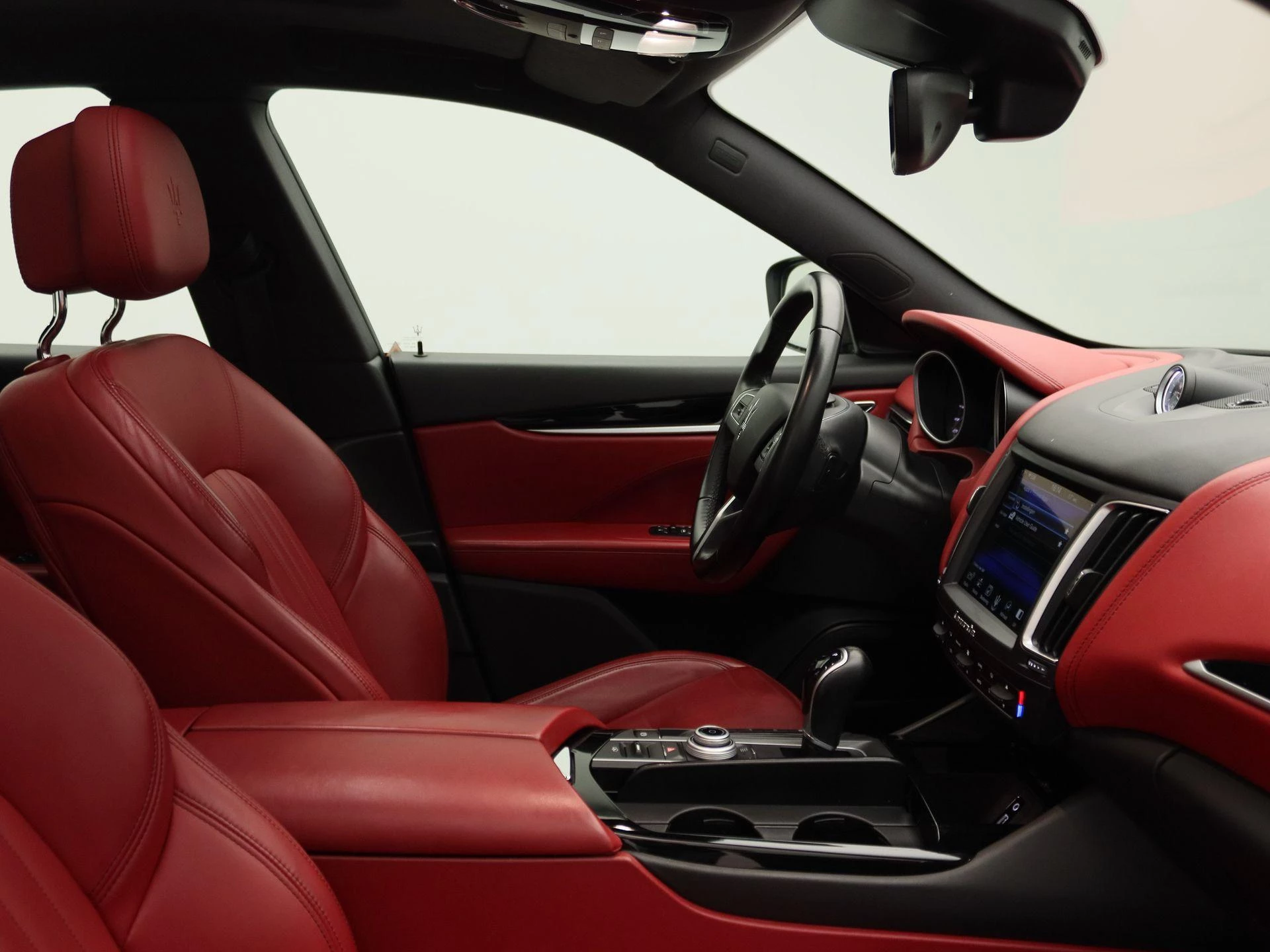 Maserati-Levante-image-23