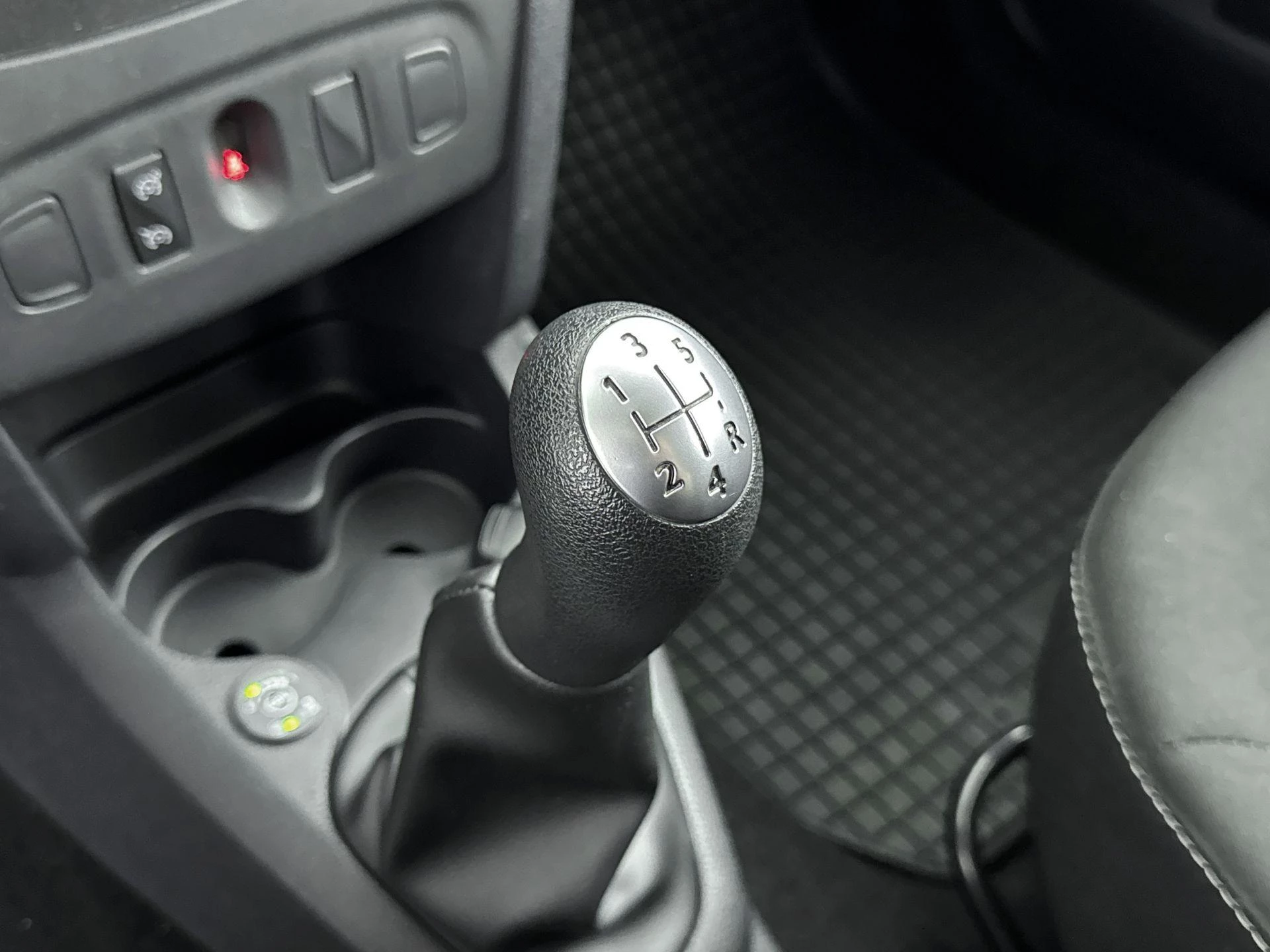 Dacia-Sandero-image-23
