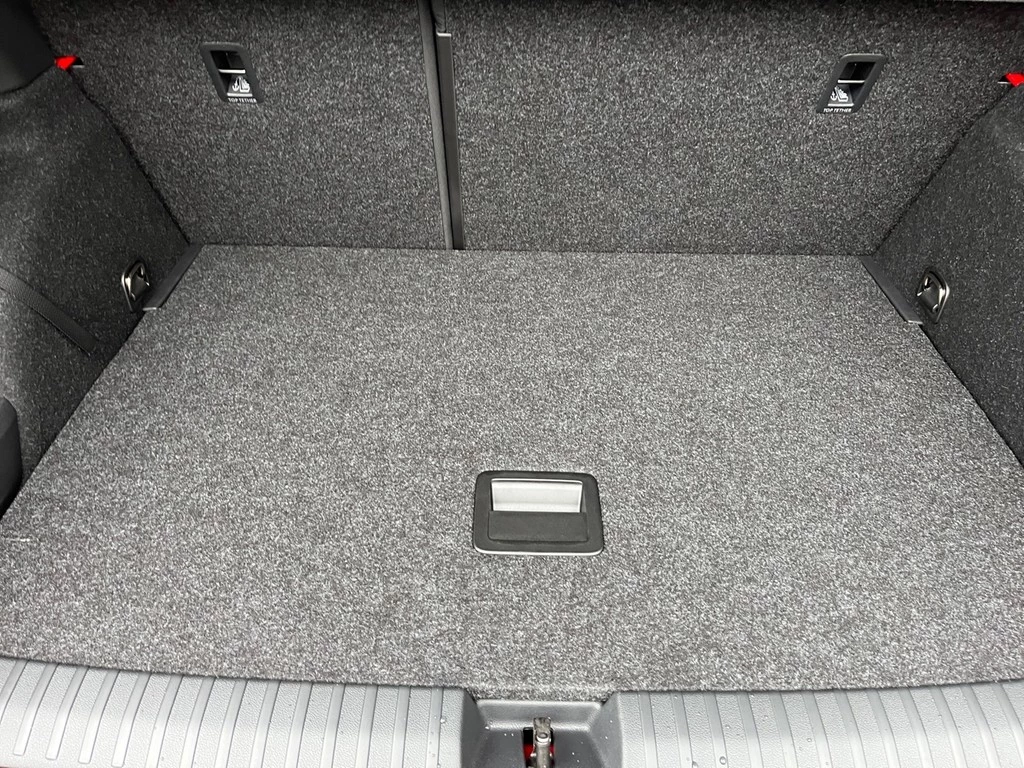 Škoda Kamiq 1.5 TSI 110 kW DSG Monte Carlo, AHK, Navi SKL