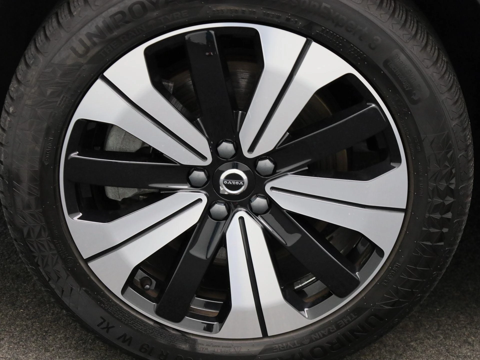 Volvo-XC40-image-13