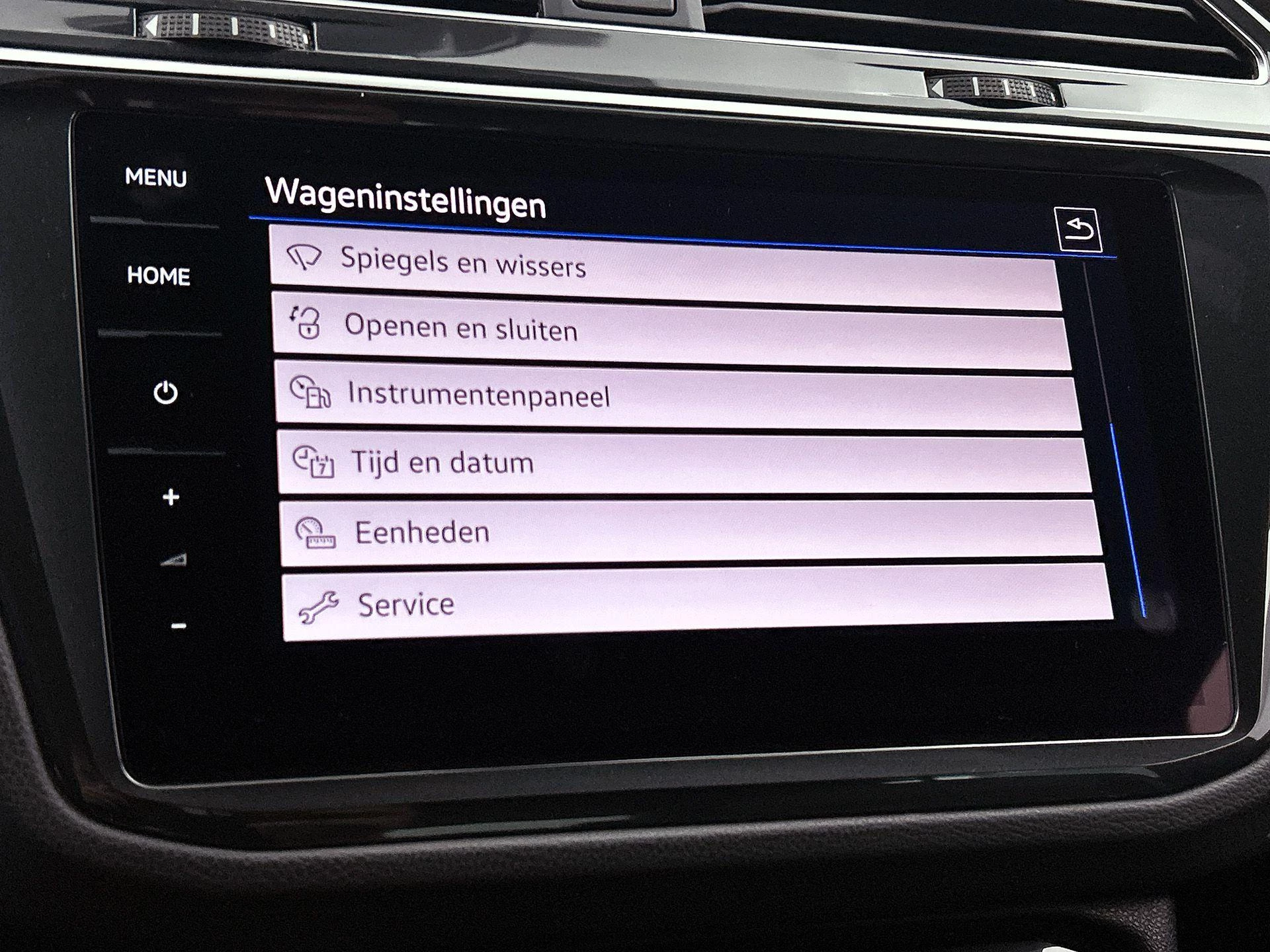 Volkswagen-Tiguan-image-12