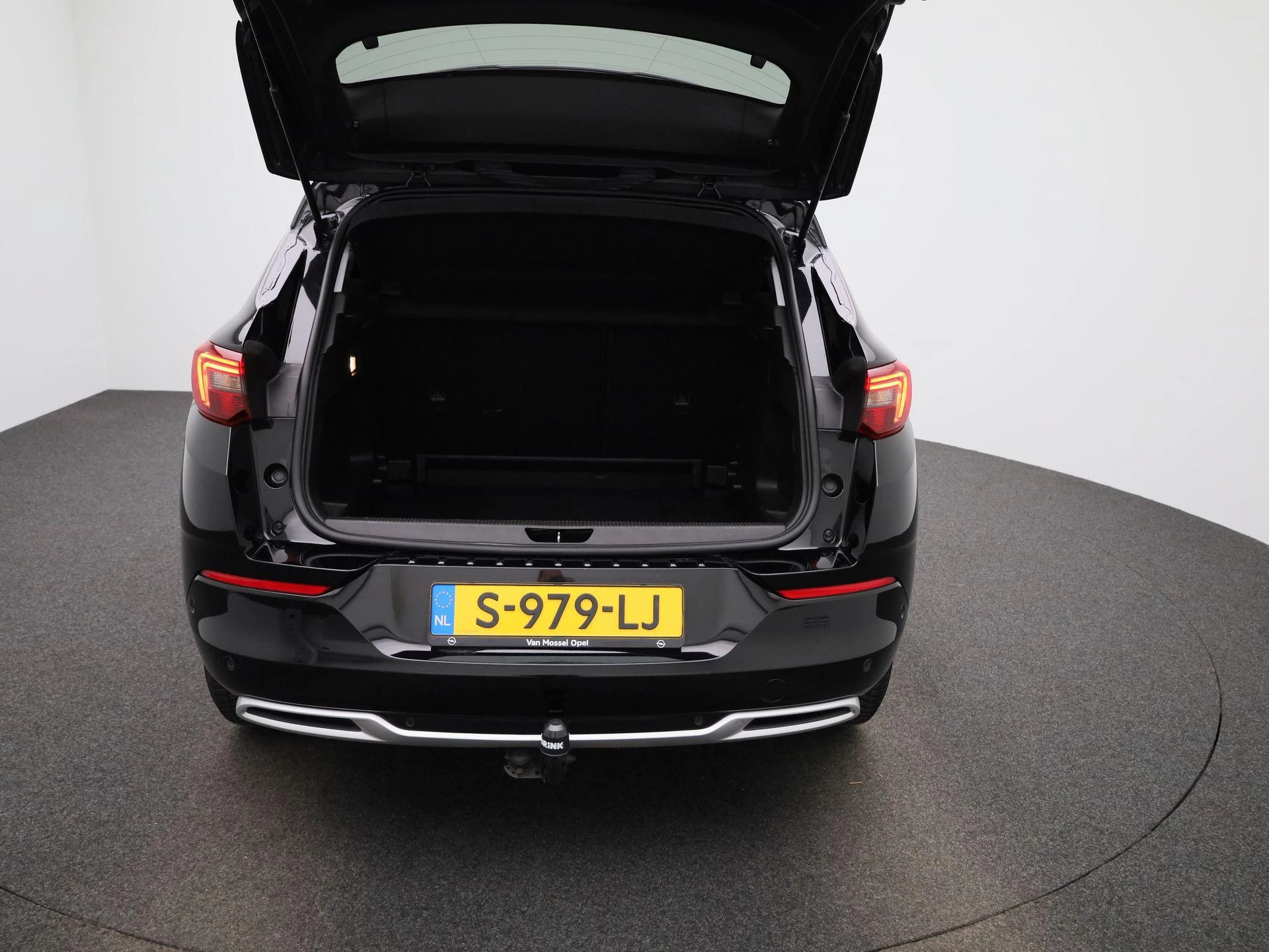 Opel-Grandland-image-10