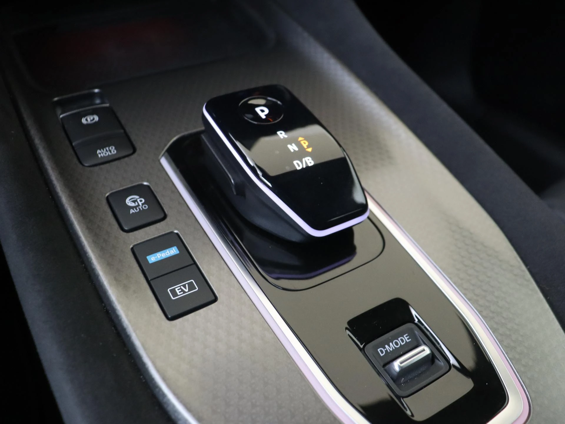 Nissan-QASHQAI-image-13