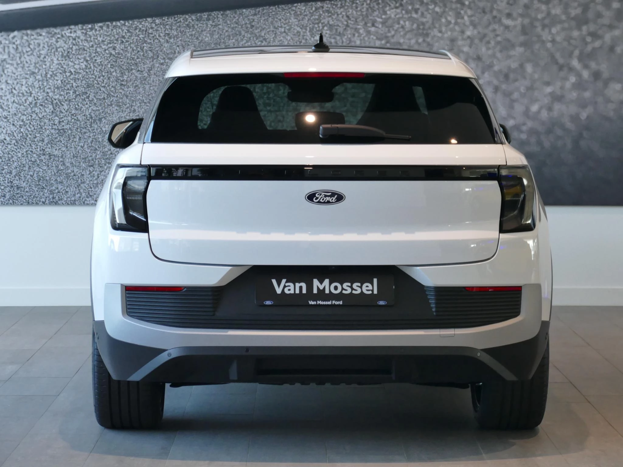 Ford-Explorer-image-3