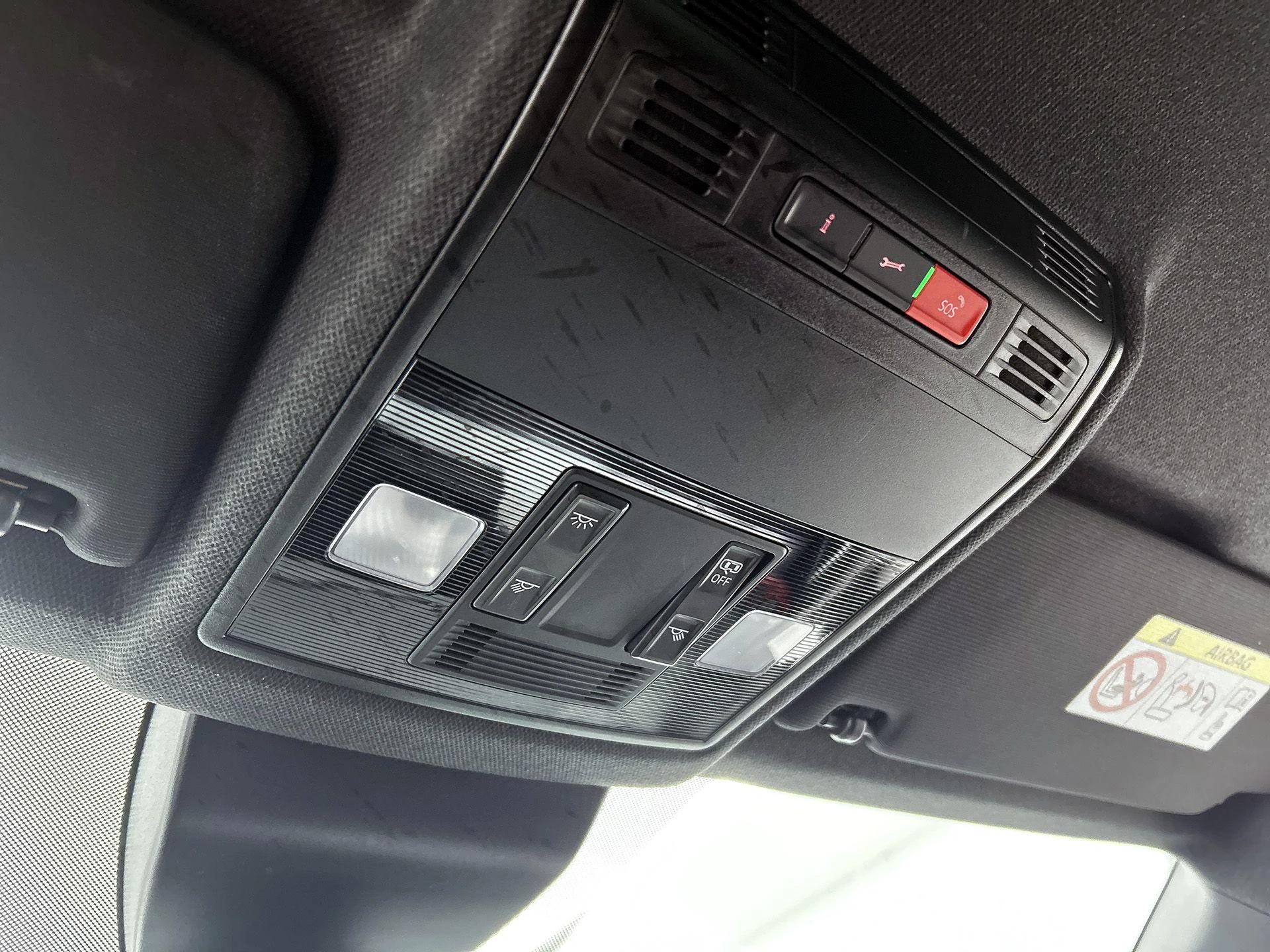 SEAT-Arona-image-9