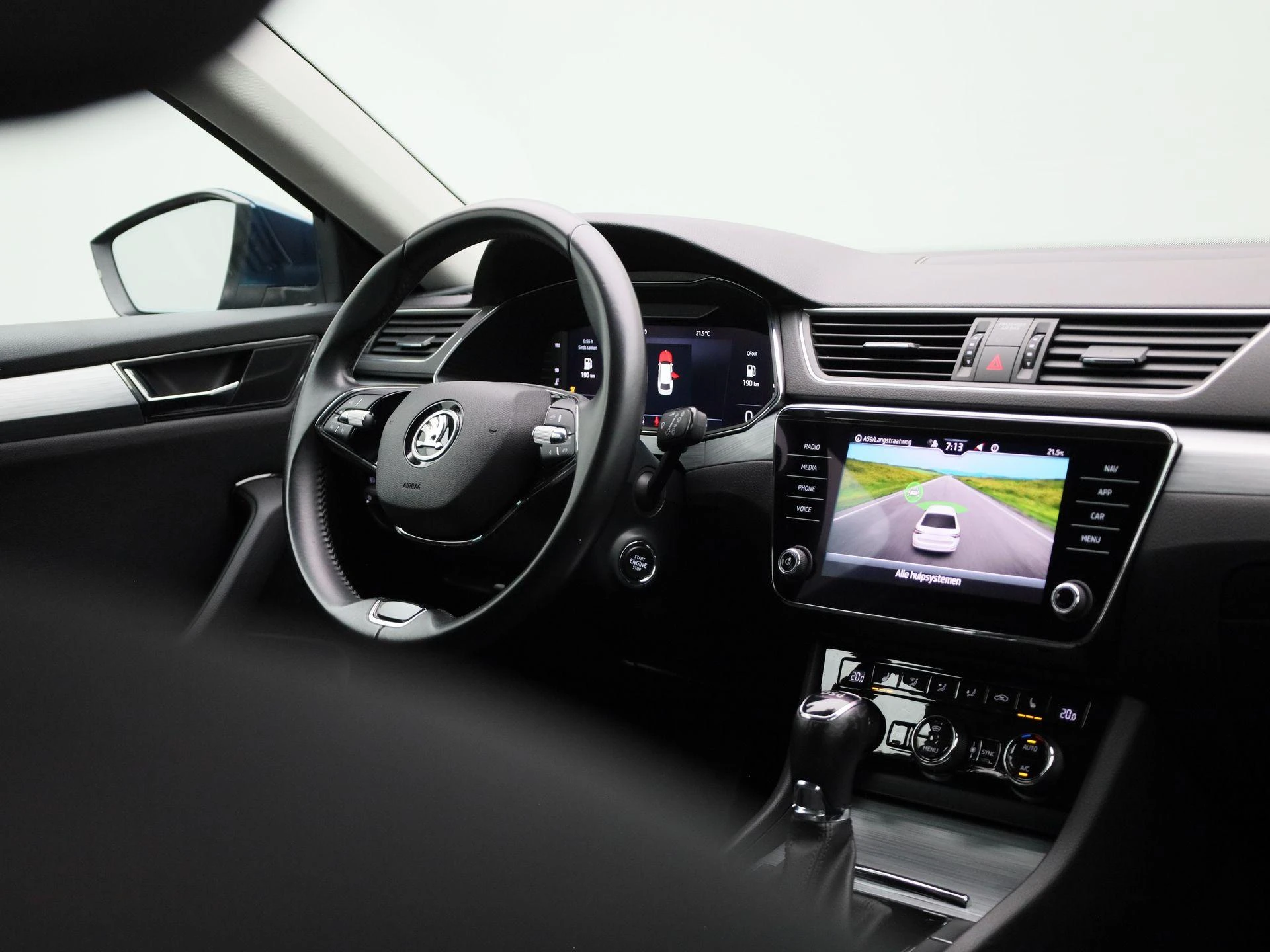 Škoda-Superb-image-38