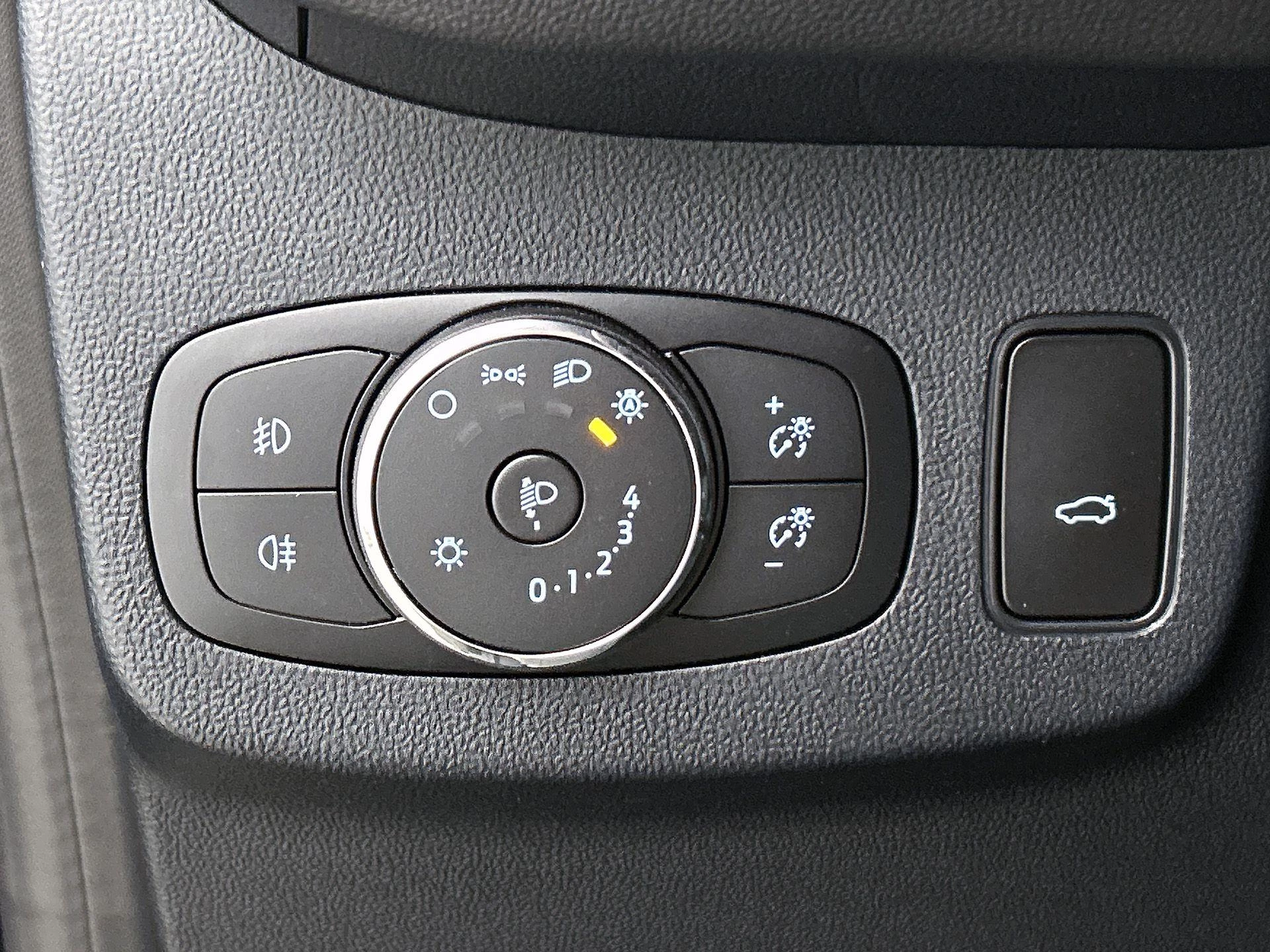 Ford-Puma-image-22
