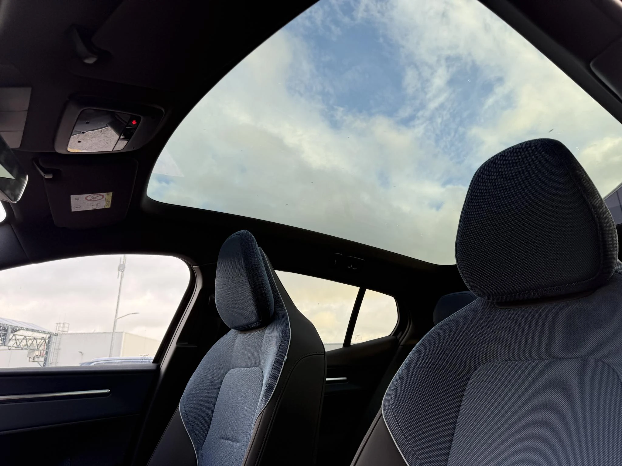 Volvo-EX30-image-24