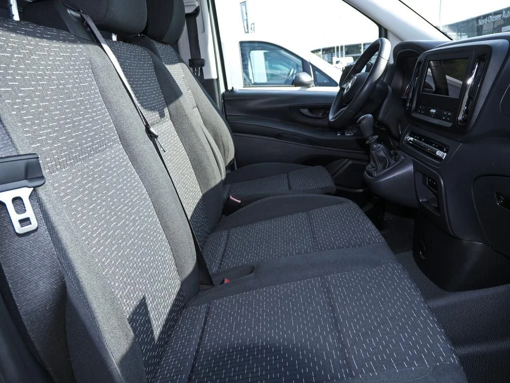 Mercedes-Benz-Vito 116-image-12